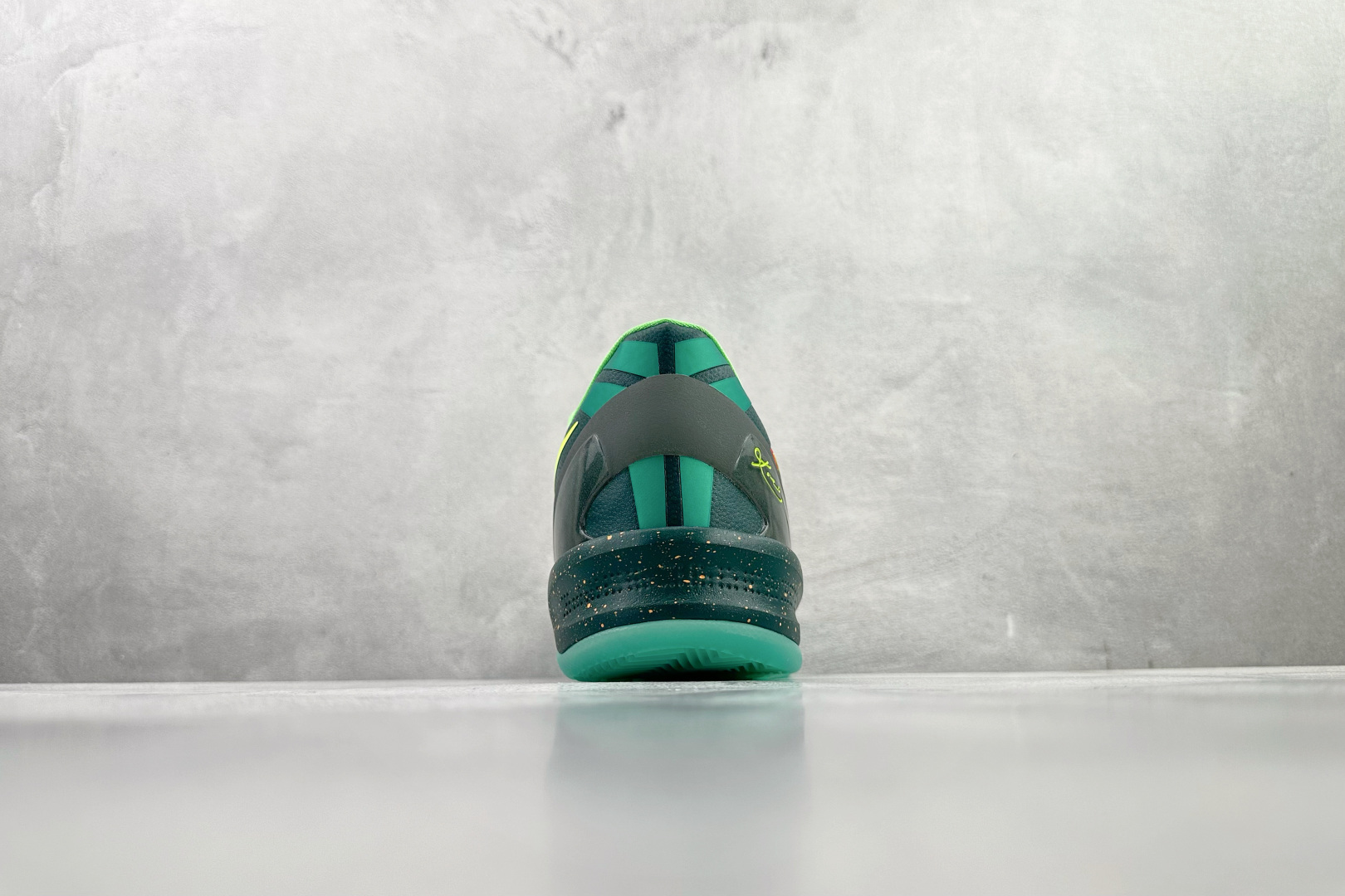 Nike Kobe 8 Protro ”What The Kobe” 橙蓝 2025版 HM9621-900-Top High Quatity Cheap Sneakers Fashion Clothing Clothes Bags handbags Shoes of all Brand wholesale With The best Quality And Beautiful Price from China Factory Chinese suppliers wholesaler seller Nike Kobe 8 Protro ”What The Kobe” 橙蓝 2025版 HM9621-900
