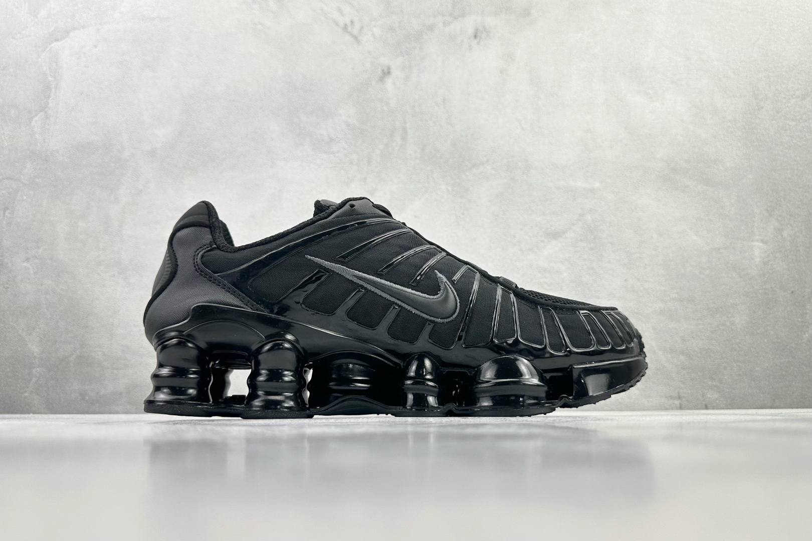 360 原版开发 Nike Shox TL系列 ”Black Metallic Hematite”黑色 AR3566-002
