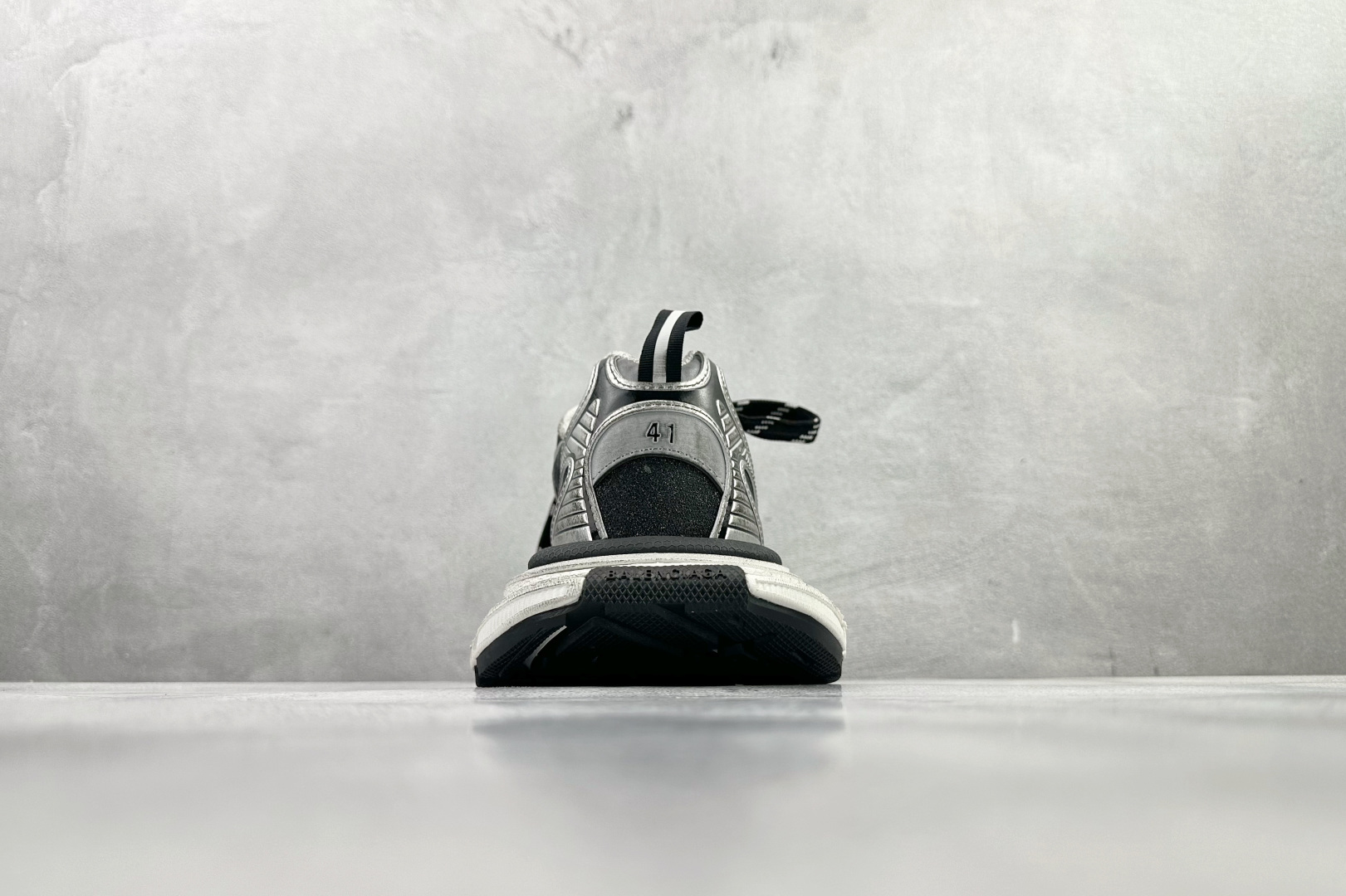最新外贸批次 Balenciaga巴黎世家 3XL 黑银 734734W3XLX-Top High Quatity Cheap Sneakers Fashion Clothing Clothes Bags handbags Shoes of all Brand wholesale With The best Quality And Beautiful Price from China Factory Chinese suppliers wholesaler seller 最新外贸批次 Balenciaga巴黎世家 3XL 黑银 734734W3XLX
