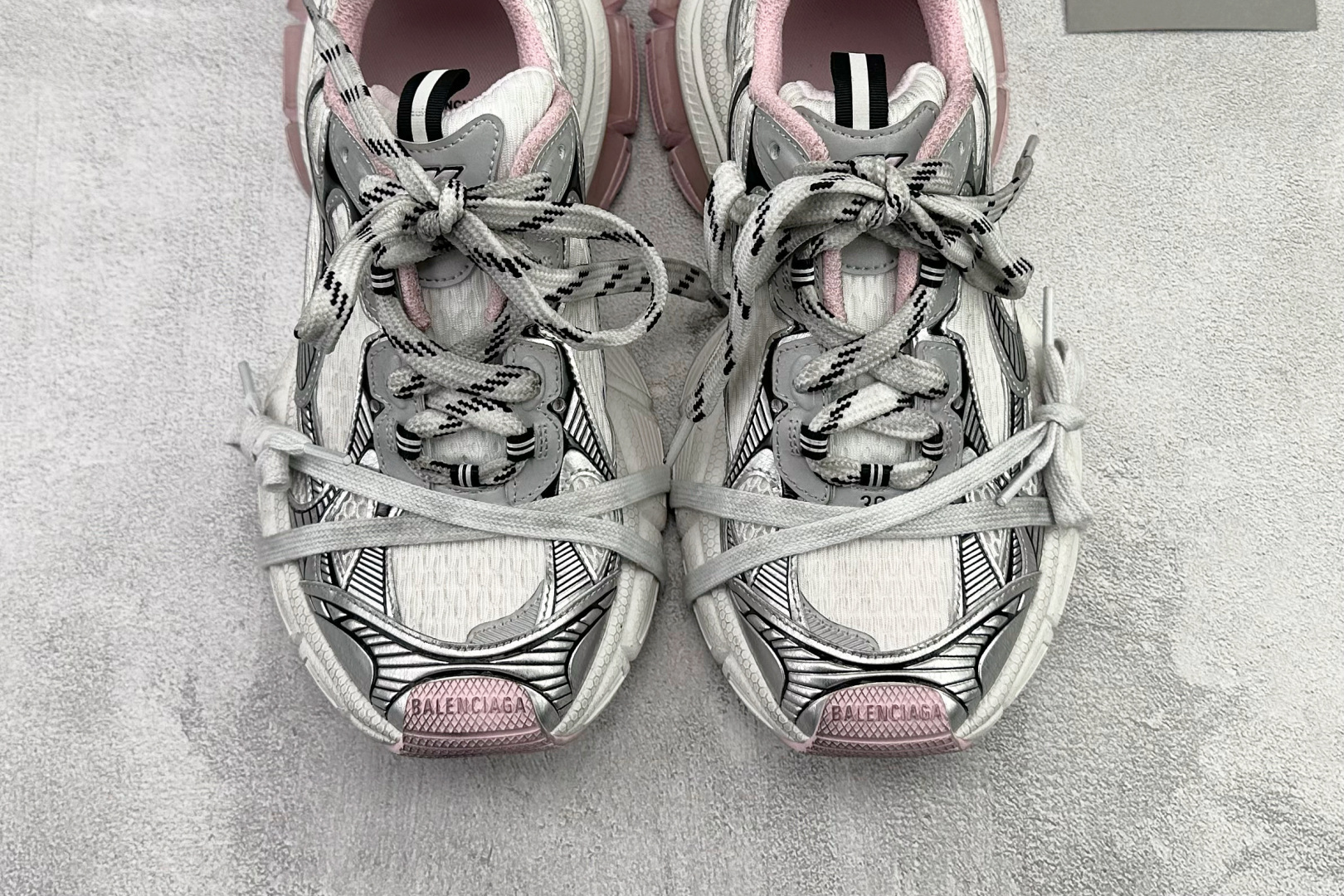 380 最新外贸批次 Balenciaga巴黎世家 3XL粉色 734731W3XGC-Chinese UA Cheap High Quatity Brand Clothes Bags handbags Sneakers wholesale wholesaler seller from China Factory suppliers Fashion Clothing Shoes best Quality Beautiful Price 380 最新外贸批次 Balenciaga巴黎世家 3XL粉色 734731W3XGC