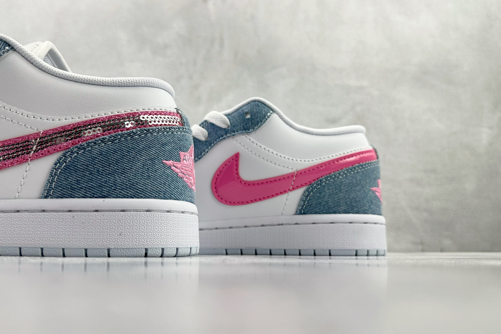 210 Jordan Air Jordan 1白蓝 HQ2001-400-Chinese UA Cheap High Quatity Brand Clothes Bags handbags Sneakers wholesale wholesaler seller from China Factory suppliers Fashion Clothing Shoes best Quality Beautiful Price 210 Jordan Air Jordan 1白蓝 HQ2001-400