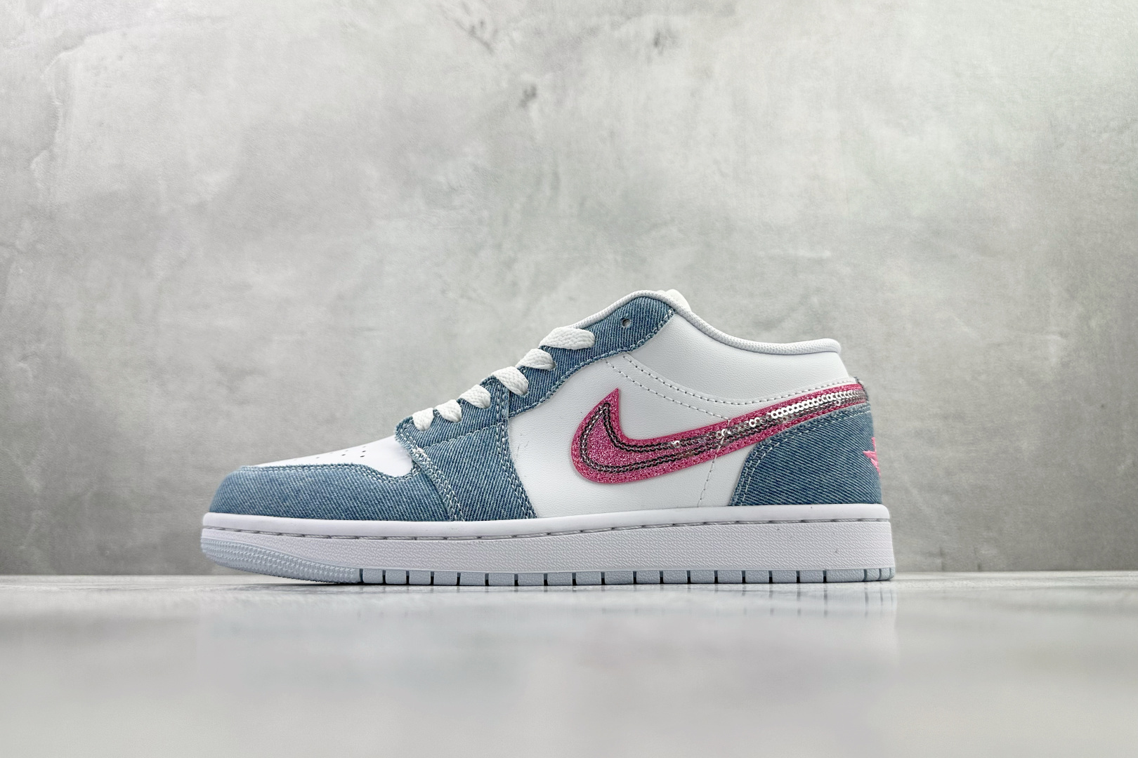 210 Jordan Air Jordan 1白蓝 HQ2001-400-Chinese UA Cheap High Quatity Brand Clothes Bags handbags Sneakers wholesale wholesaler seller from China Factory suppliers Fashion Clothing Shoes best Quality Beautiful Price 210 Jordan Air Jordan 1白蓝 HQ2001-400