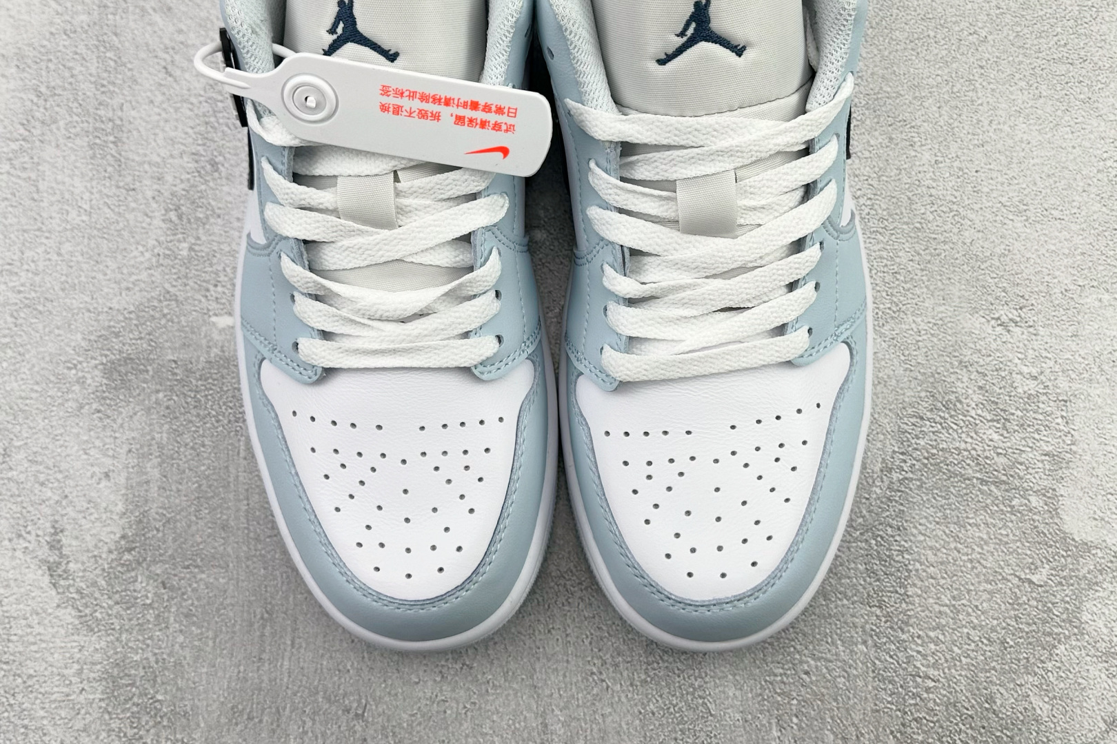 Jordan Air Jordan 1 浅白蓝 553558-400-Top High Quatity Cheap Sneakers Fashion Clothing Clothes Bags handbags Shoes of all Brand wholesale With The best Quality And Beautiful Price from China Factory Chinese suppliers wholesaler seller Jordan Air Jordan 1 浅白蓝 553558-400