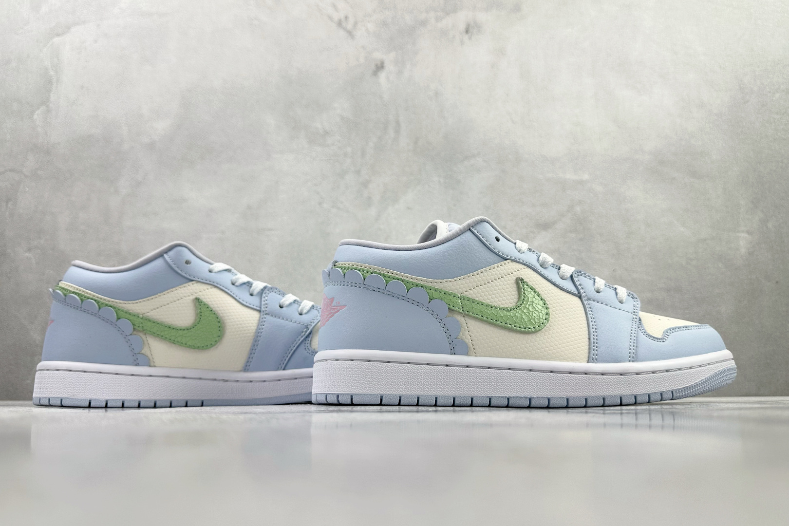 综合版 Jordan Air Jordan 1 米蓝 IB7113-403-Top High Quatity Cheap Sneakers Fashion Clothing Clothes Bags handbags Shoes of all Brand wholesale With The best Quality And Beautiful Price from China Factory Chinese suppliers wholesaler seller 综合版 Jordan Air Jordan 1 米蓝 IB7113-403