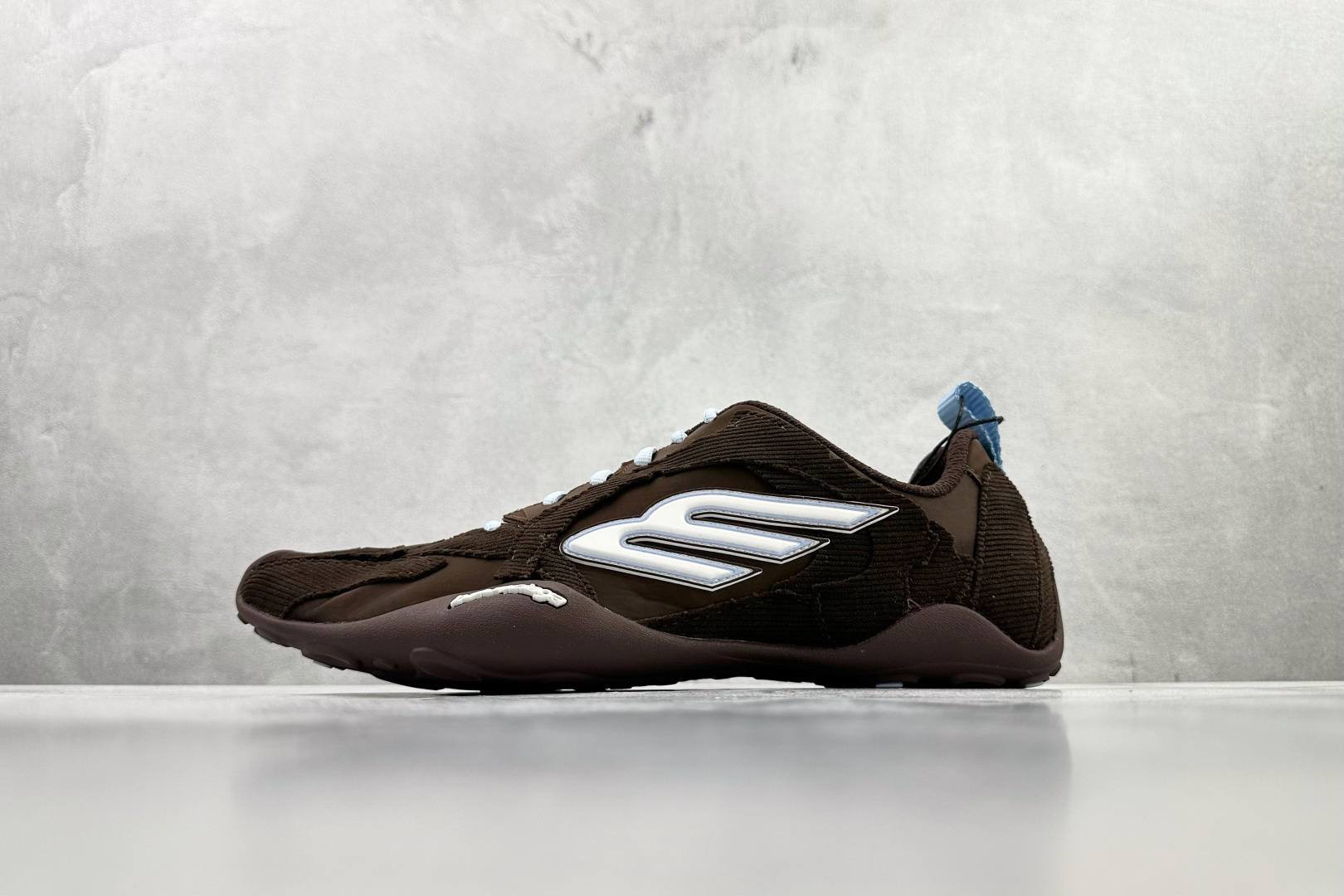 最新外贸批次 Balenciaga巴黎世家 Monday Ultra 棕色 853505WMNDI