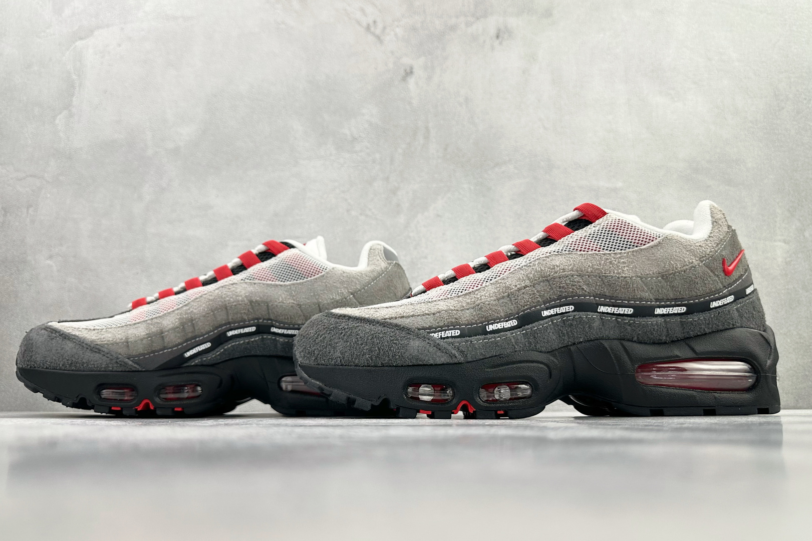原厂特供 UNDEFEATED x Nike Air Max 95 SP 东京限定 灰红 IB4523-003 原厂特供 UNDEFEATED x Nike Air Max 95 SP 东京限定 灰红 IB4523-003