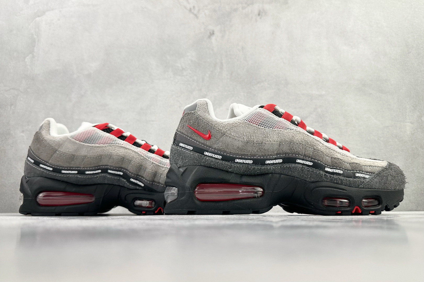 原厂特供 UNDEFEATED x Nike Air Max 95 SP 东京限定 灰红 IB4523-003 原厂特供 UNDEFEATED x Nike Air Max 95 SP 东京限定 灰红 IB4523-003