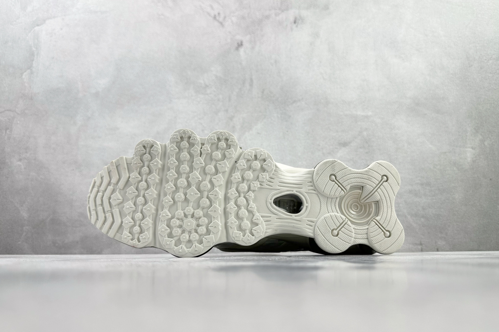 原版开发 Nike Shox TL系列 白色 AR3566-103-Top High Quatity Cheap Sneakers Fashion Clothing Clothes Bags handbags Shoes of all Brand wholesale With The best Quality And Beautiful Price from China Factory Chinese suppliers wholesaler seller 原版开发 Nike Shox TL系列 白色 AR3566-103