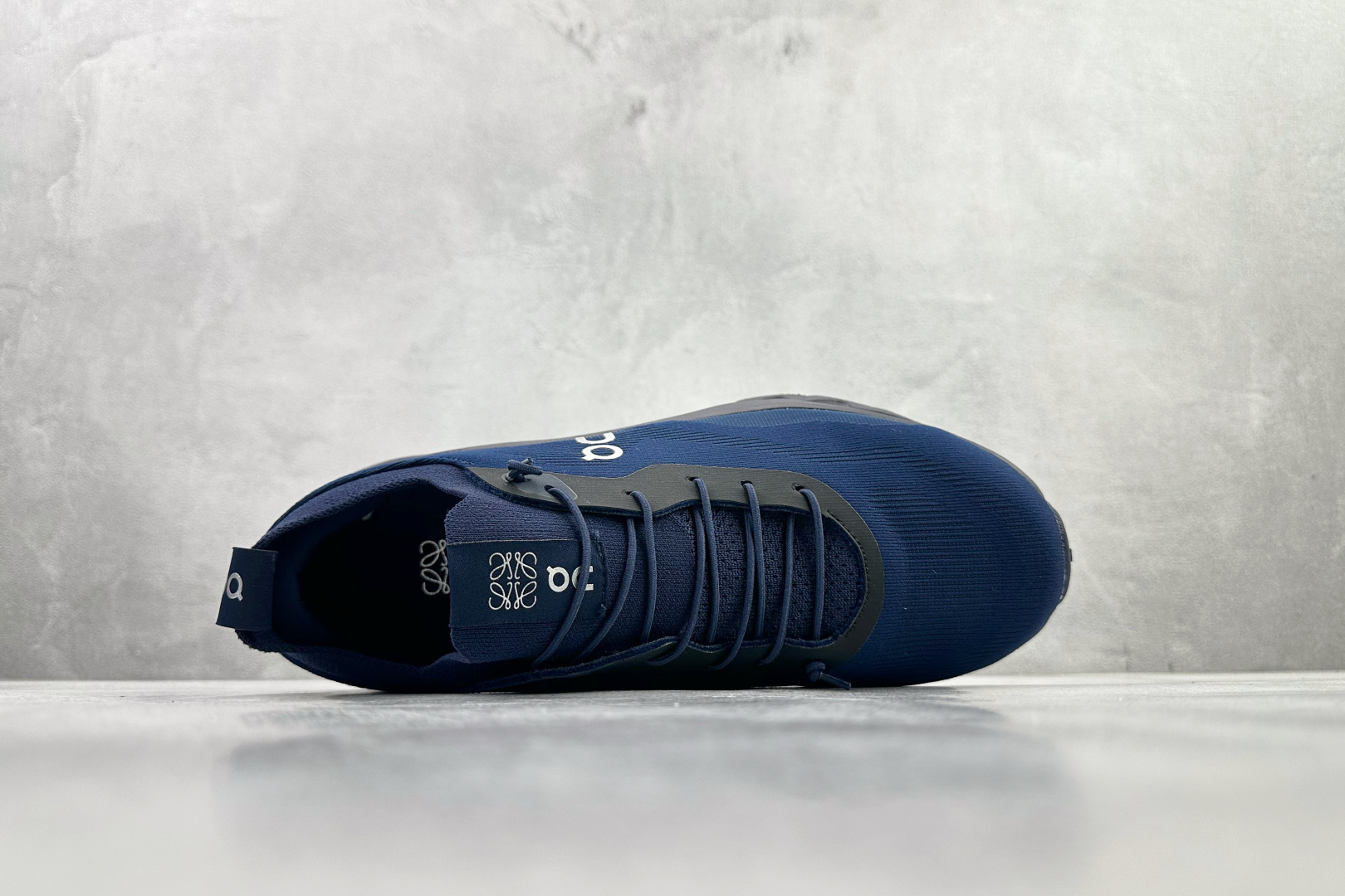 LOEWE罗意威 Cloudtilt 海军蓝色 M929282X15-5887-Top High Quatity Cheap Sneakers Fashion Clothing Clothes Bags handbags Shoes of all Brand wholesale With The best Quality And Beautiful Price from China Factory Chinese suppliers wholesaler seller LOEWE罗意威 Cloudtilt 海军蓝色 M929282X15-5887