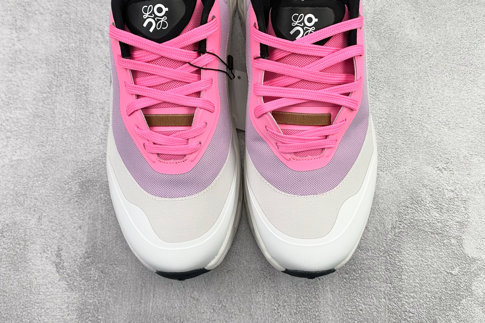 On x LOEWE罗意威 Cloudtilt 2.0 粉色 3WE1087-Top High Quatity Cheap Sneakers Fashion Clothing Clothes Bags handbags Shoes of all Brand wholesale With The best Quality And Beautiful Price from China Factory Chinese suppliers wholesaler seller On x LOEWE罗意威 Cloudtilt 2.0 粉色 3WE1087