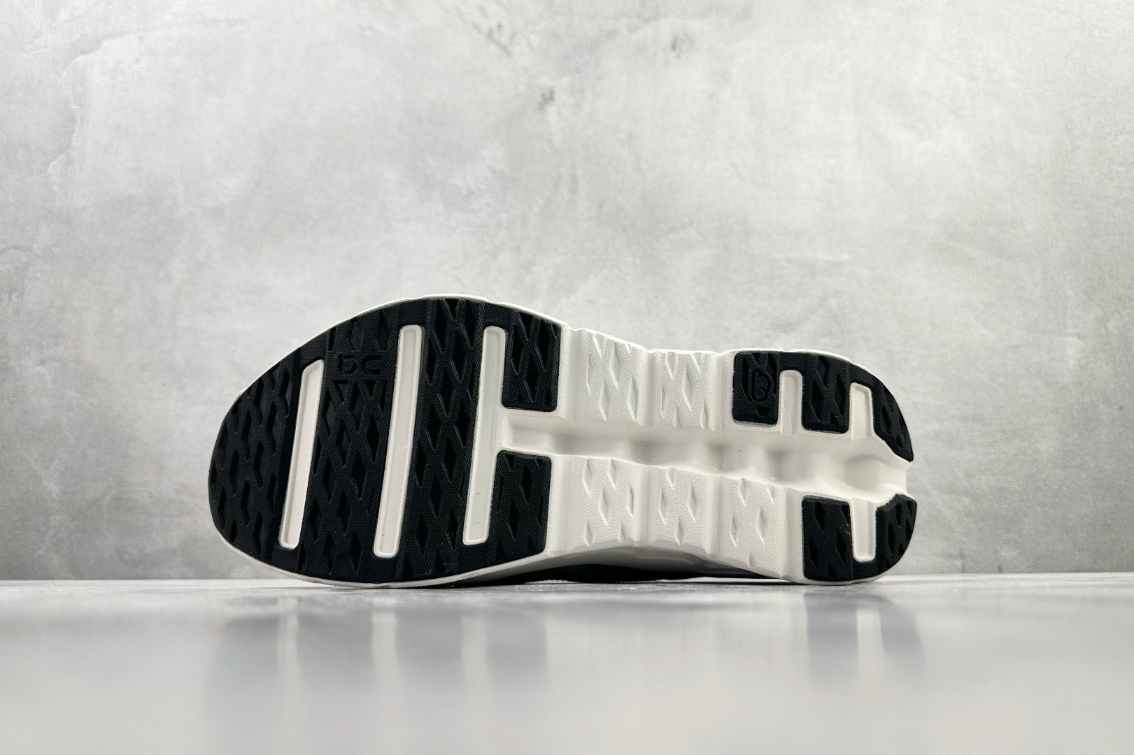 On x LOEWE罗意威 Cloudtilt 2.0 粉色 3WE1087-Top High Quatity Cheap Sneakers Fashion Clothing Clothes Bags handbags Shoes of all Brand wholesale With The best Quality And Beautiful Price from China Factory Chinese suppliers wholesaler seller On x LOEWE罗意威 Cloudtilt 2.0 粉色 3WE1087