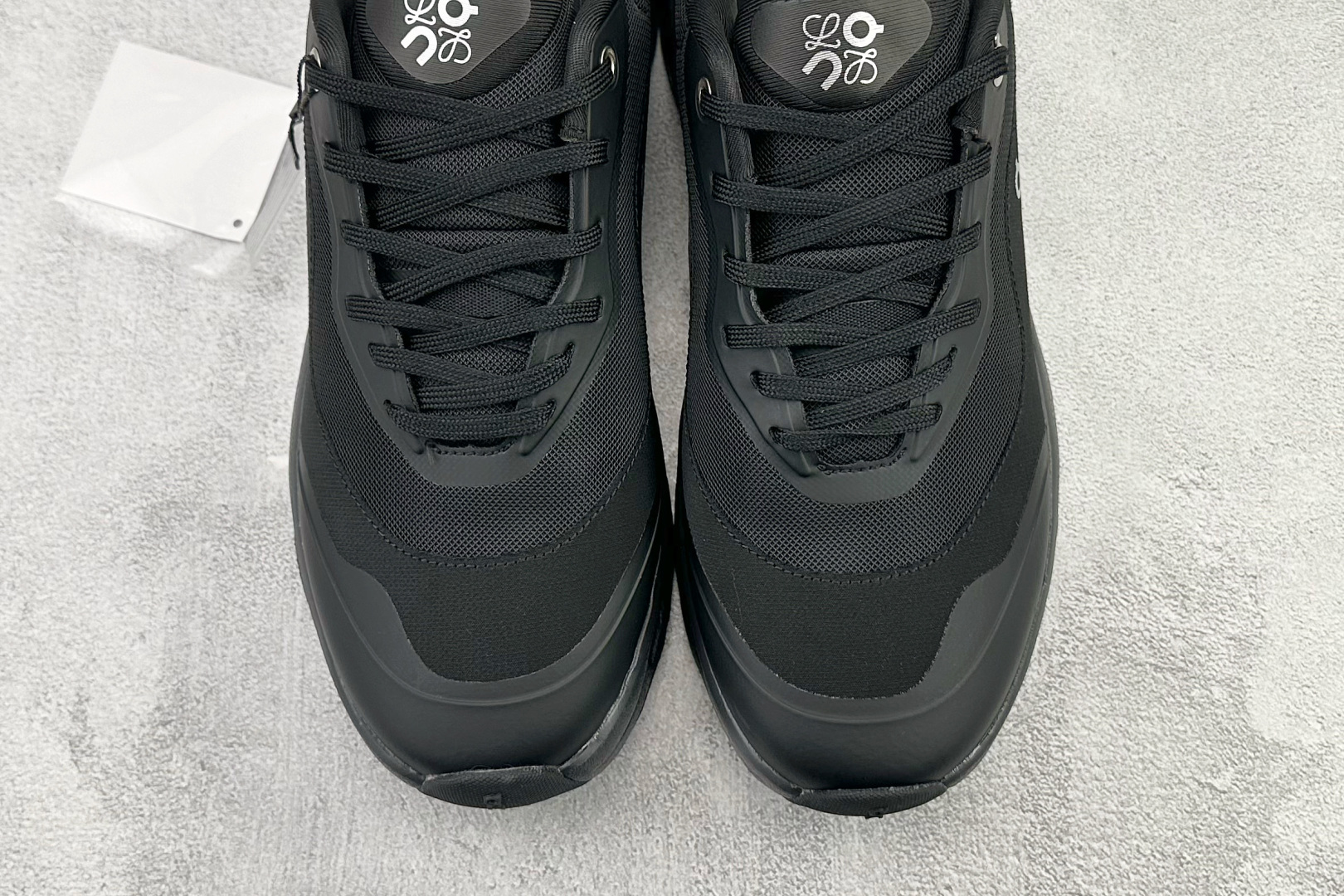 180 On x LOEWE罗意威 Cloudtilt 2.0 黑色 3MEI1069-Chinese UA Cheap High Quatity Brand Clothes Bags handbags Sneakers wholesale wholesaler seller from China Factory suppliers Fashion Clothing Shoes best Quality Beautiful Price 180 On x LOEWE罗意威 Cloudtilt 2.0 黑色 3MEI1069