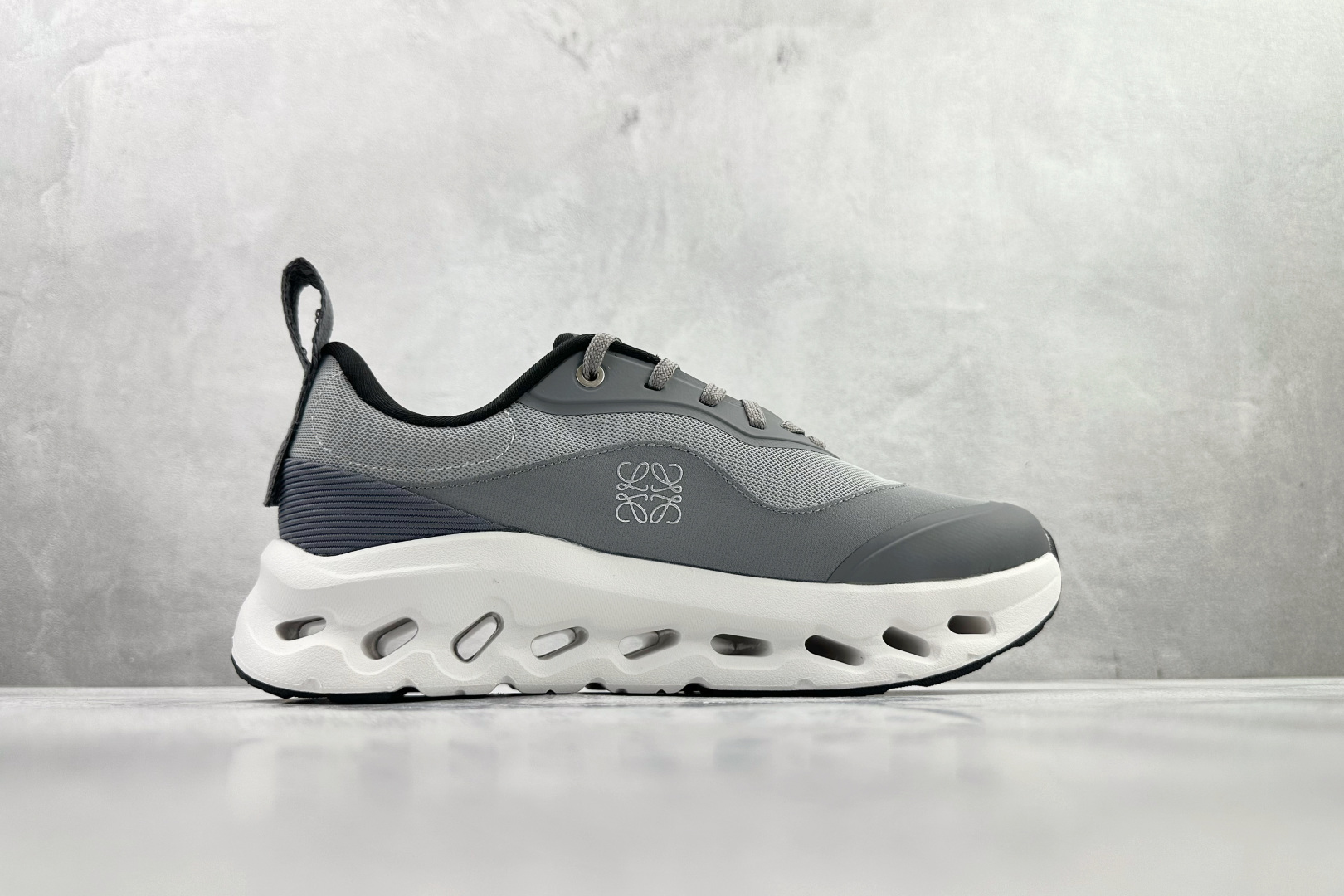 On x LOEWE罗意威 Cloudtilt 2.0灰白 3MEI1069-Top High Quatity Cheap Sneakers Fashion Clothing Clothes Bags handbags Shoes of all Brand wholesale With The best Quality And Beautiful Price from China Factory Chinese suppliers wholesaler seller On x LOEWE罗意威 Cloudtilt 2.0灰白 3MEI1069