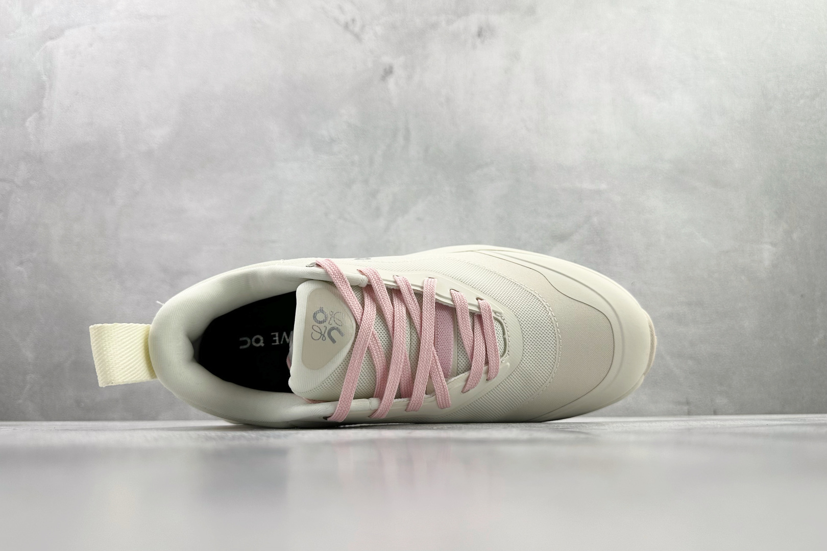On x LOEWE罗意威 Cloudtilt 2.0 米粉 3WE1069