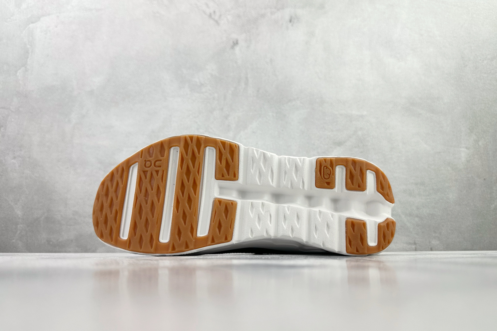 On x LOEWE罗意威 Cloudtilt 2.0 黑白 3MEI1069-Top High Quatity Cheap Sneakers Fashion Clothing Clothes Bags handbags Shoes of all Brand wholesale With The best Quality And Beautiful Price from China Factory Chinese suppliers wholesaler seller On x LOEWE罗意威 Cloudtilt 2.0 黑白 3MEI1069