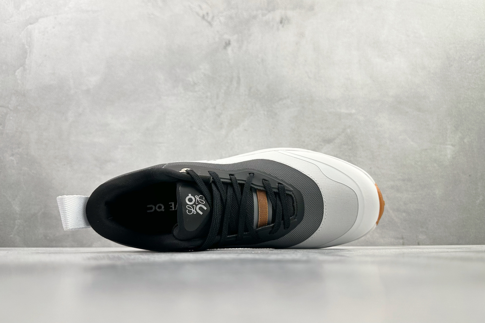 On x LOEWE罗意威 Cloudtilt 2.0 黑白 3MEI1069-Top High Quatity Cheap Sneakers Fashion Clothing Clothes Bags handbags Shoes of all Brand wholesale With The best Quality And Beautiful Price from China Factory Chinese suppliers wholesaler seller On x LOEWE罗意威 Cloudtilt 2.0 黑白 3MEI1069