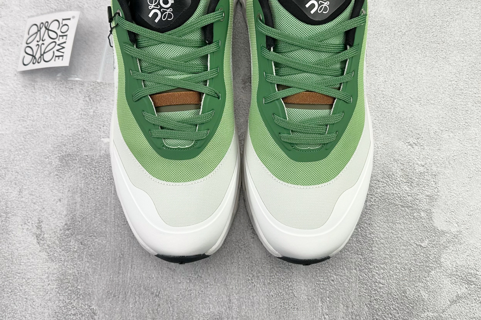 On x LOEWE罗意威 Cloudtilt 2.0 绿白 3MEI1069-Top High Quatity Cheap Sneakers Fashion Clothing Clothes Bags handbags Shoes of all Brand wholesale With The best Quality And Beautiful Price from China Factory Chinese suppliers wholesaler seller On x LOEWE罗意威 Cloudtilt 2.0 绿白 3MEI1069