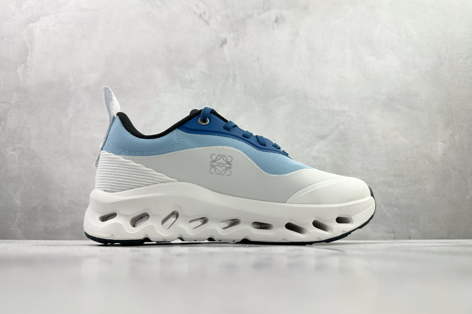On x LOEWE罗意威 Cloudtilt 2.0 蓝白 3MEI1087-Top High Quatity Cheap Sneakers Fashion Clothing Clothes Bags handbags Shoes of all Brand wholesale With The best Quality And Beautiful Price from China Factory Chinese suppliers wholesaler seller On x LOEWE罗意威 Cloudtilt 2.0 蓝白 3MEI1087