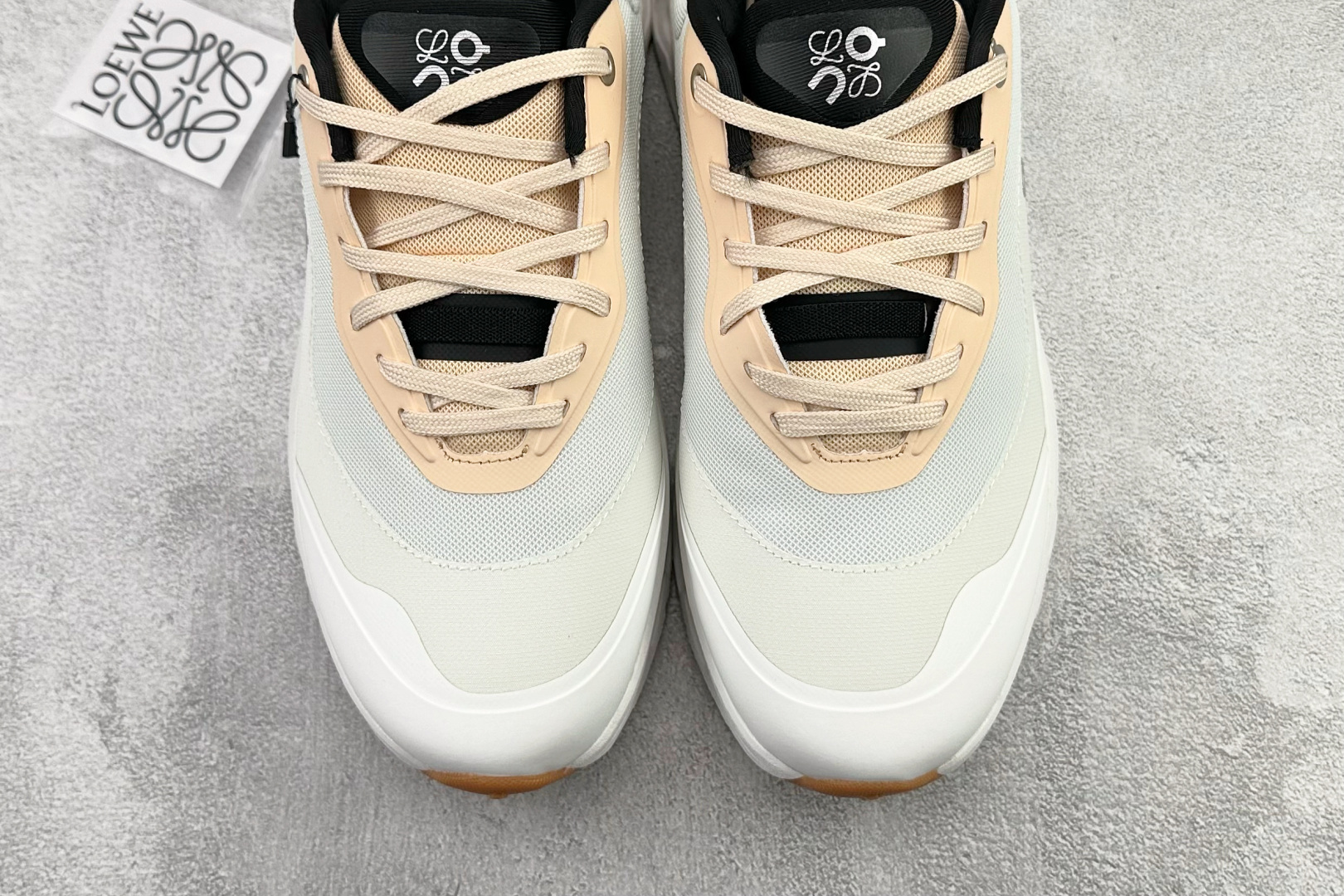On x LOEWE罗意威 Cloudtilt 2.0 棕白 3MEI1069 On x LOEWE罗意威 Cloudtilt 2.0 棕白 3MEI1069