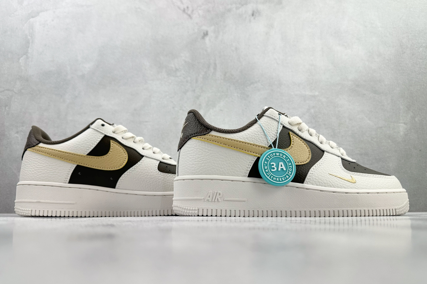 Nike Air Force 1 '07 米色 IR0796-030