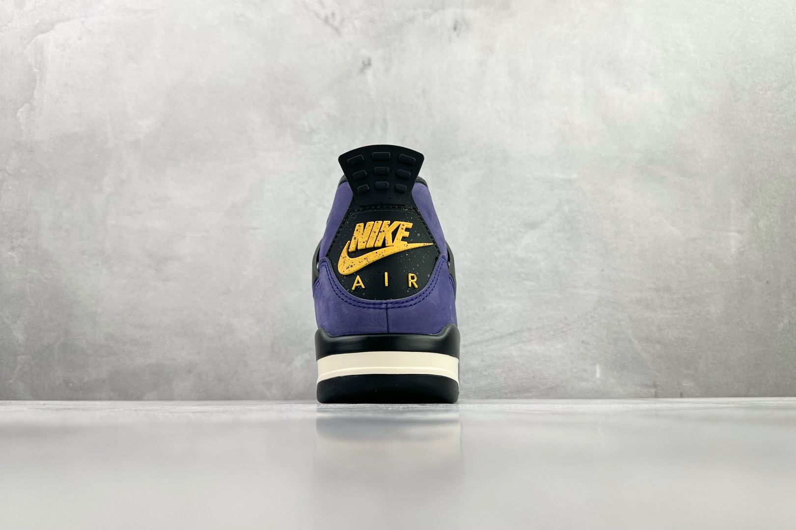 顶级原版 Jordan Air Jordan 4 Retro ”Lakeshow” 湖人配色 紫色 FV5029-500