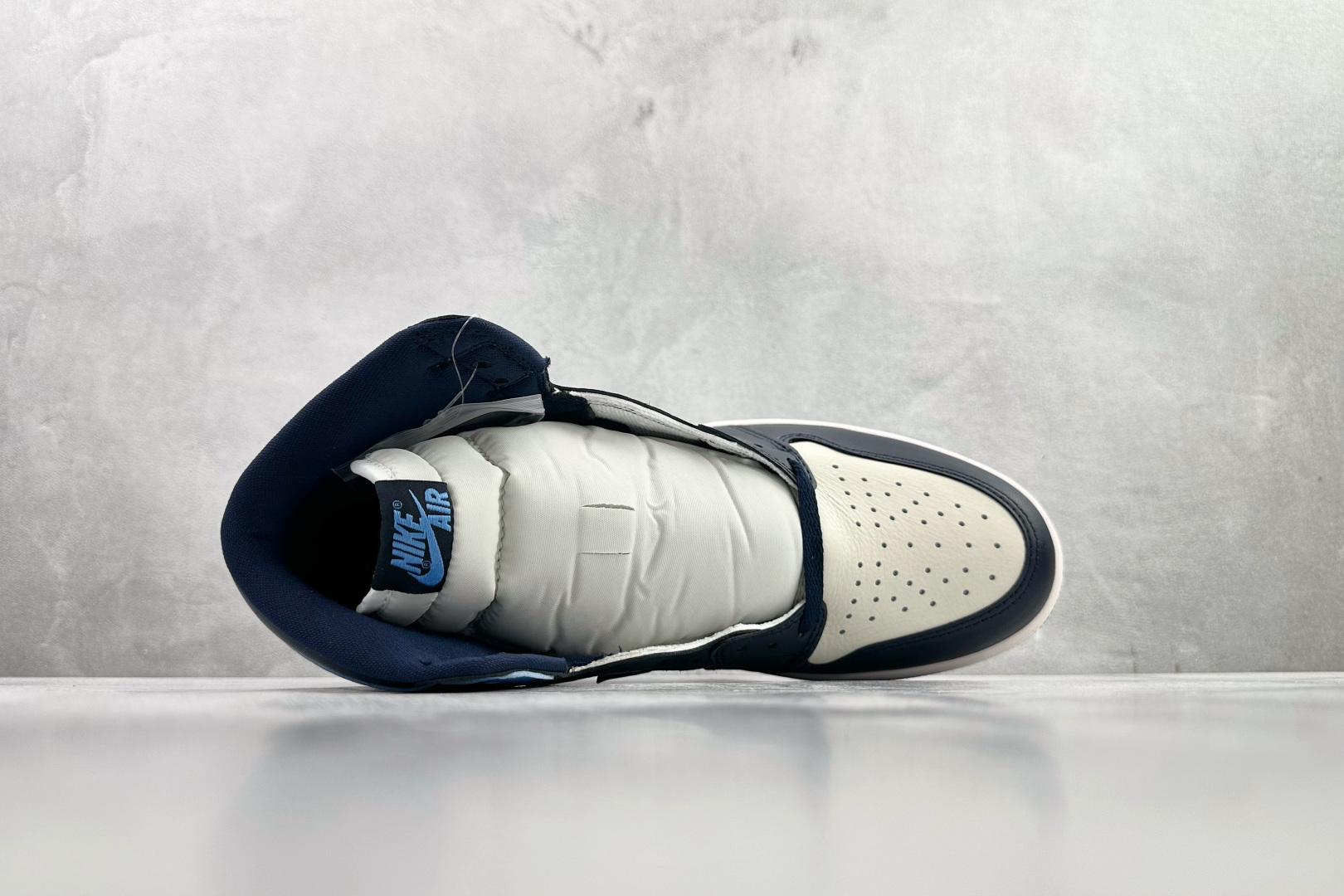 Jordan Air Jordan 1 Retro High Obsidian 黑蓝白 555088-140-Top High Quatity Cheap Sneakers Fashion Clothing Clothes Bags handbags Shoes of all Brand wholesale With The best Quality And Beautiful Price from China Factory Chinese suppliers wholesaler seller Jordan Air Jordan 1 Retro High Obsidian 黑蓝白 555088-140
