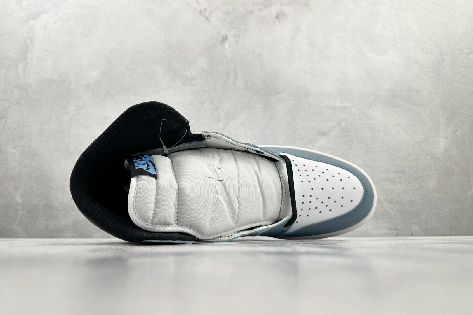 Jordan Air Jordan 1 retro high ”university blue” 大学蓝 555088-134-Top High Quatity Cheap Sneakers Fashion Clothing Clothes Bags handbags Shoes of all Brand wholesale With The best Quality And Beautiful Price from China Factory Chinese suppliers wholesaler seller Jordan Air Jordan 1 retro high ”university blue” 大学蓝 555088-134
