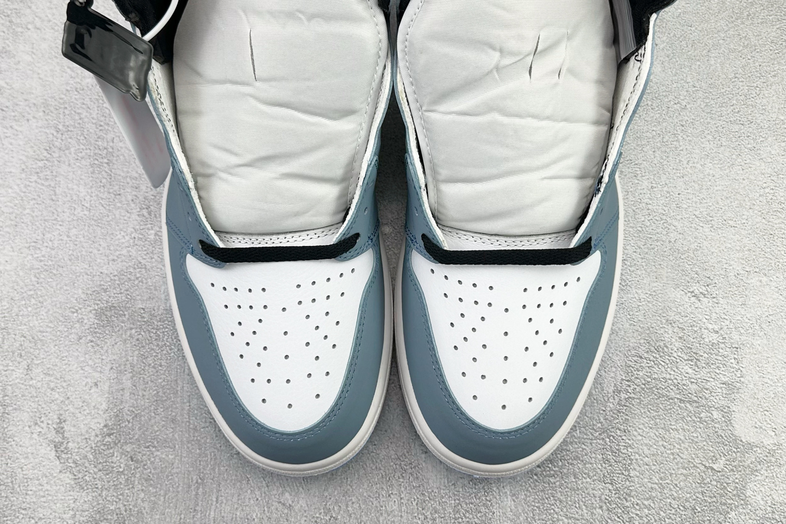 Jordan Air Jordan 1 retro high ”university blue” 大学蓝 555088-134-Top High Quatity Cheap Sneakers Fashion Clothing Clothes Bags handbags Shoes of all Brand wholesale With The best Quality And Beautiful Price from China Factory Chinese suppliers wholesaler seller Jordan Air Jordan 1 retro high ”university blue” 大学蓝 555088-134