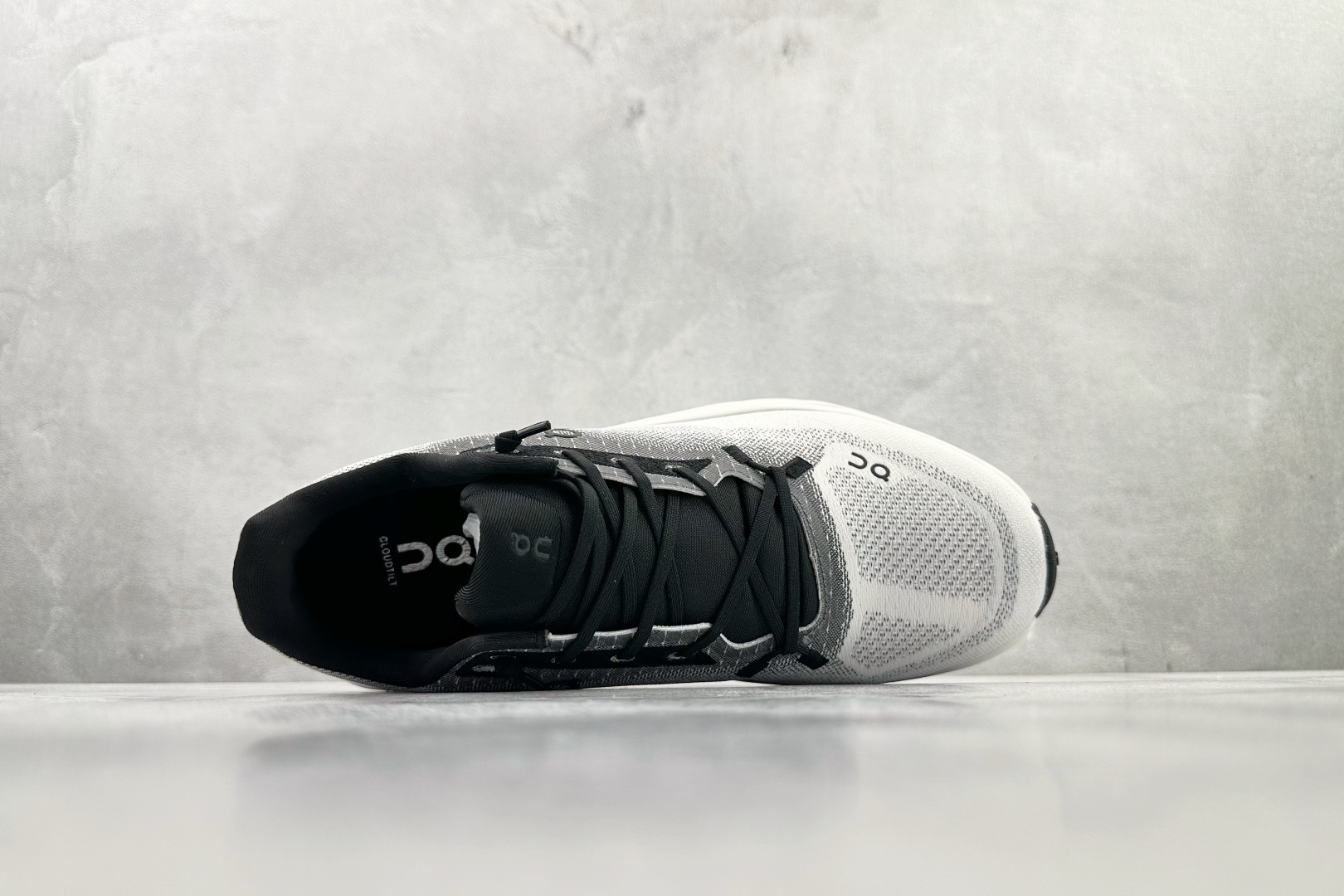 On Cloudtilt 白黑 3WE1005-Top High Quatity Cheap Sneakers Fashion Clothing Clothes Bags handbags Shoes of all Brand wholesale With The best Quality And Beautiful Price from China Factory Chinese suppliers wholesaler seller On Cloudtilt 白黑 3WE1005