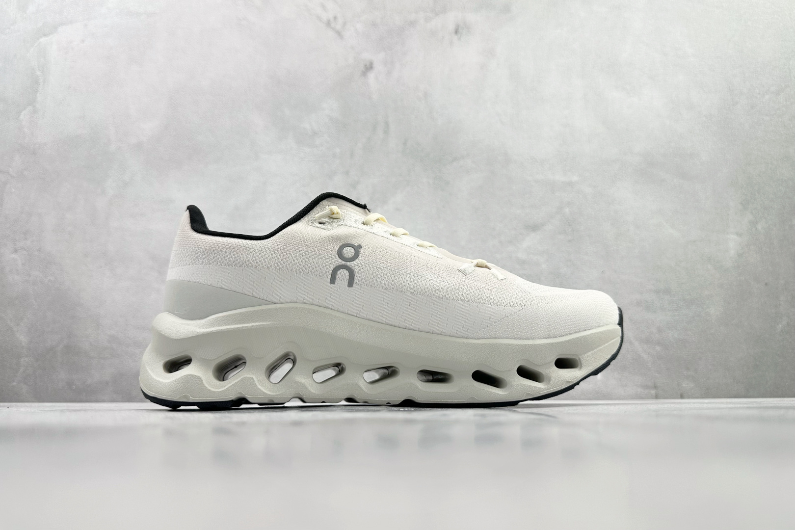 On Cloudtilt WMNS Pearl/Ice 米白色 3WE1005 On Cloudtilt WMNS Pearl/Ice 米白色 3WE1005