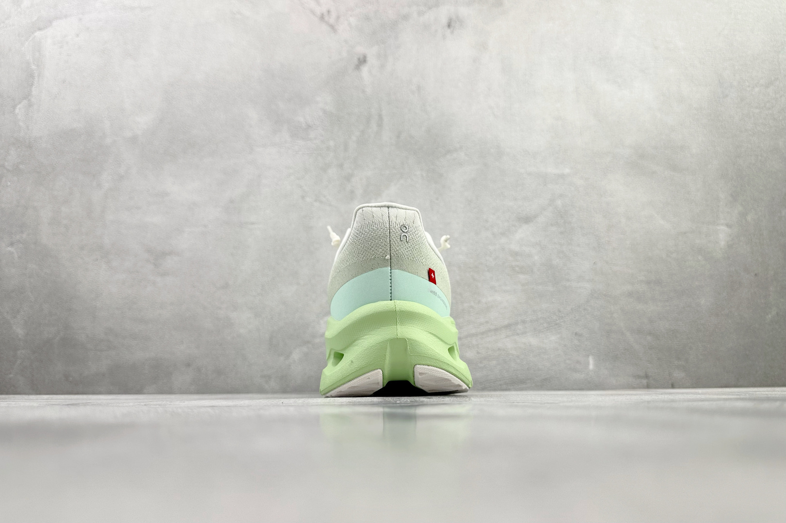 On Cloudtilt 绿色 3WF1073-Top High Quatity Cheap Sneakers Fashion Clothing Clothes Bags handbags Shoes of all Brand wholesale With The best Quality And Beautiful Price from China Factory Chinese suppliers wholesaler seller On Cloudtilt 绿色 3WF1073