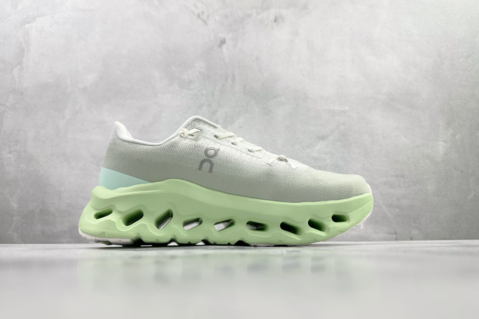 On Cloudtilt 绿色 3WF1073-Top High Quatity Cheap Sneakers Fashion Clothing Clothes Bags handbags Shoes of all Brand wholesale With The best Quality And Beautiful Price from China Factory Chinese suppliers wholesaler seller On Cloudtilt 绿色 3WF1073