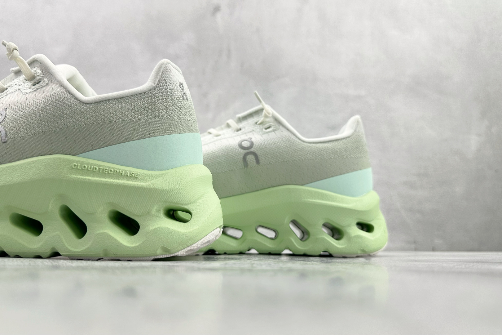 On Cloudtilt 绿色 3WF1073-Top High Quatity Cheap Sneakers Fashion Clothing Clothes Bags handbags Shoes of all Brand wholesale With The best Quality And Beautiful Price from China Factory Chinese suppliers wholesaler seller On Cloudtilt 绿色 3WF1073