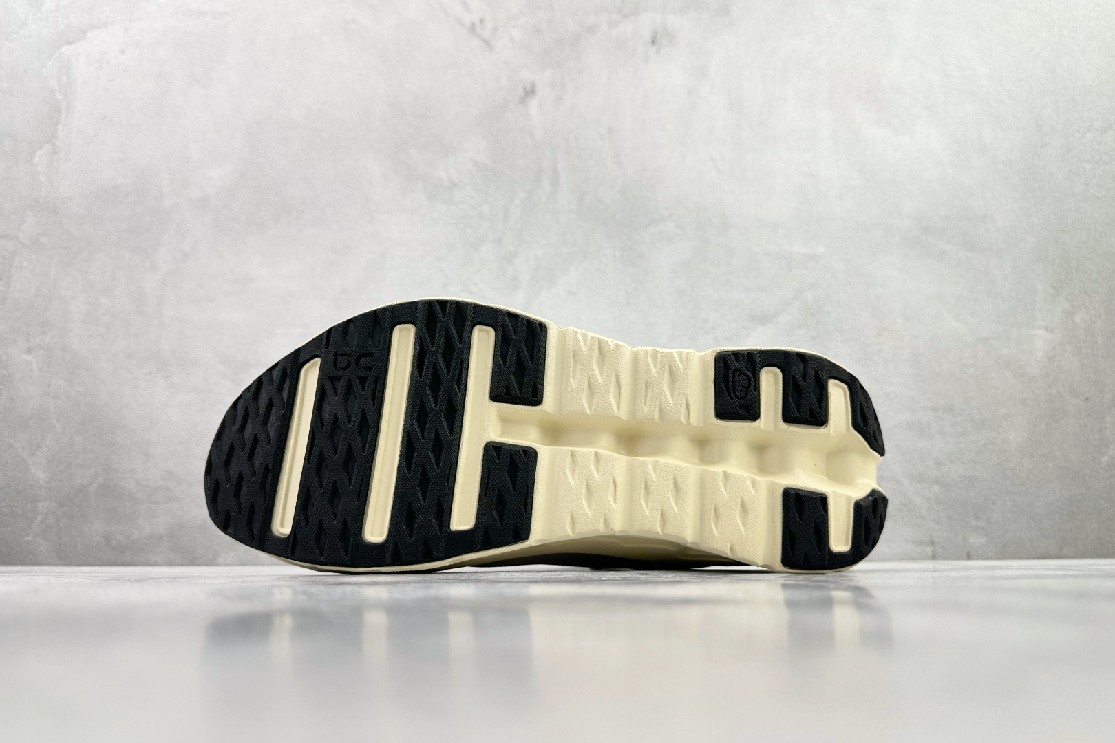 On Cloudtilt 米色 3ME1010-Top High Quatity Cheap Sneakers Fashion Clothing Clothes Bags handbags Shoes of all Brand wholesale With The best Quality And Beautiful Price from China Factory Chinese suppliers wholesaler seller On Cloudtilt 米色 3ME1010