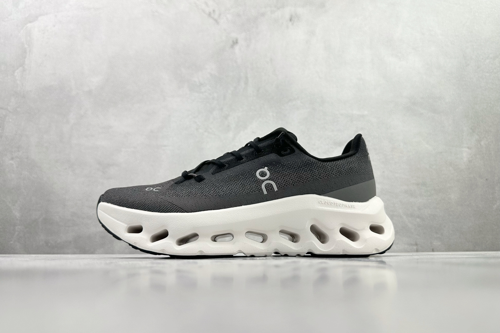 180 On Cloudtilt Helion黑色 3ME1010-Chinese UA Cheap High Quatity Brand Clothes Bags handbags Sneakers wholesale wholesaler seller from China Factory suppliers Fashion Clothing Shoes best Quality Beautiful Price 180 On Cloudtilt Helion黑色 3ME1010
