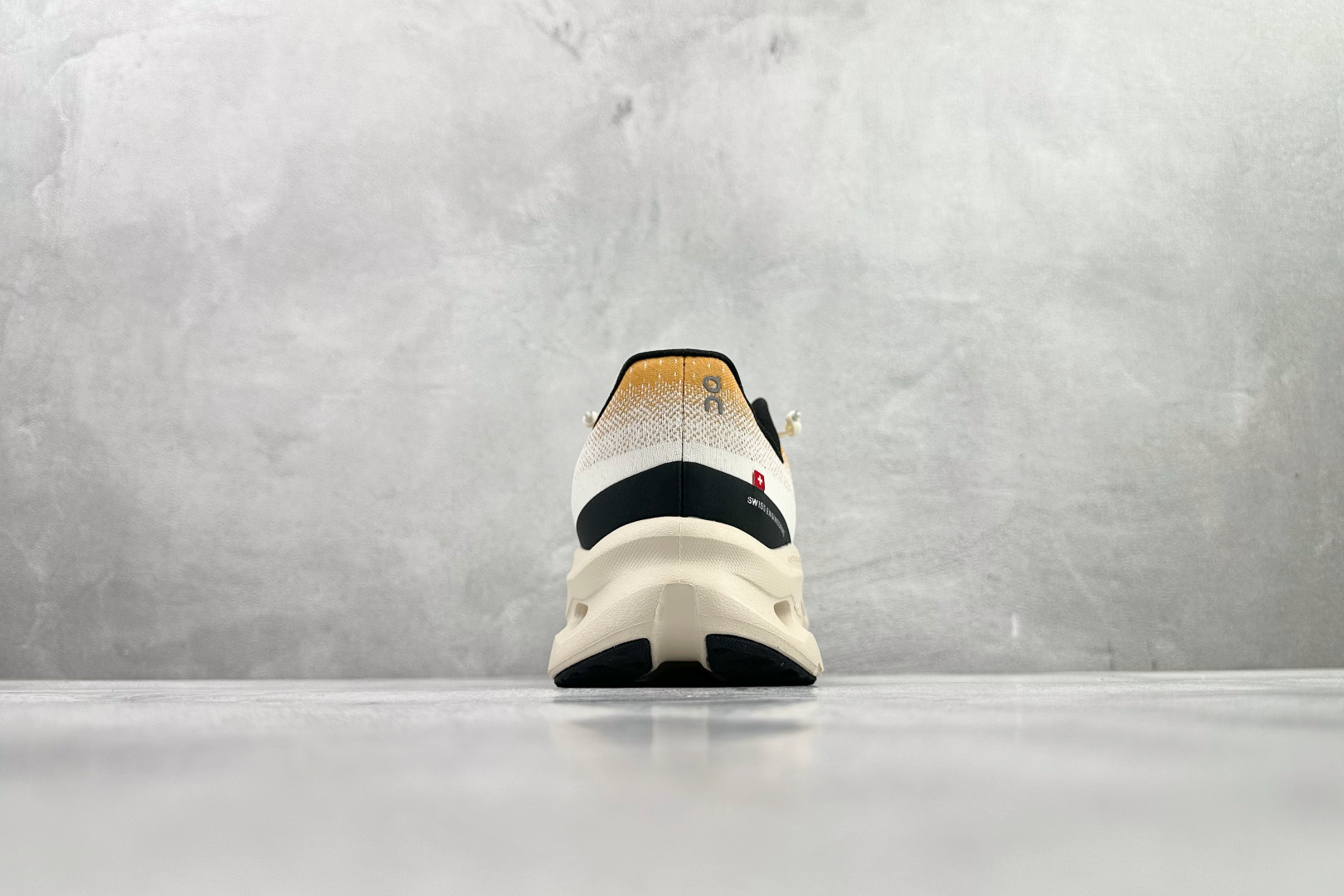 On Cloudtilt 杏仁色 3WF3083-Top High Quatity Cheap Sneakers Fashion Clothing Clothes Bags handbags Shoes of all Brand wholesale With The best Quality And Beautiful Price from China Factory Chinese suppliers wholesaler seller On Cloudtilt 杏仁色 3WF3083
