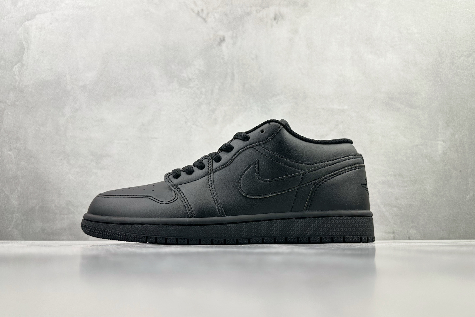 Jordan Air Jordan 1 黑色 553558-093