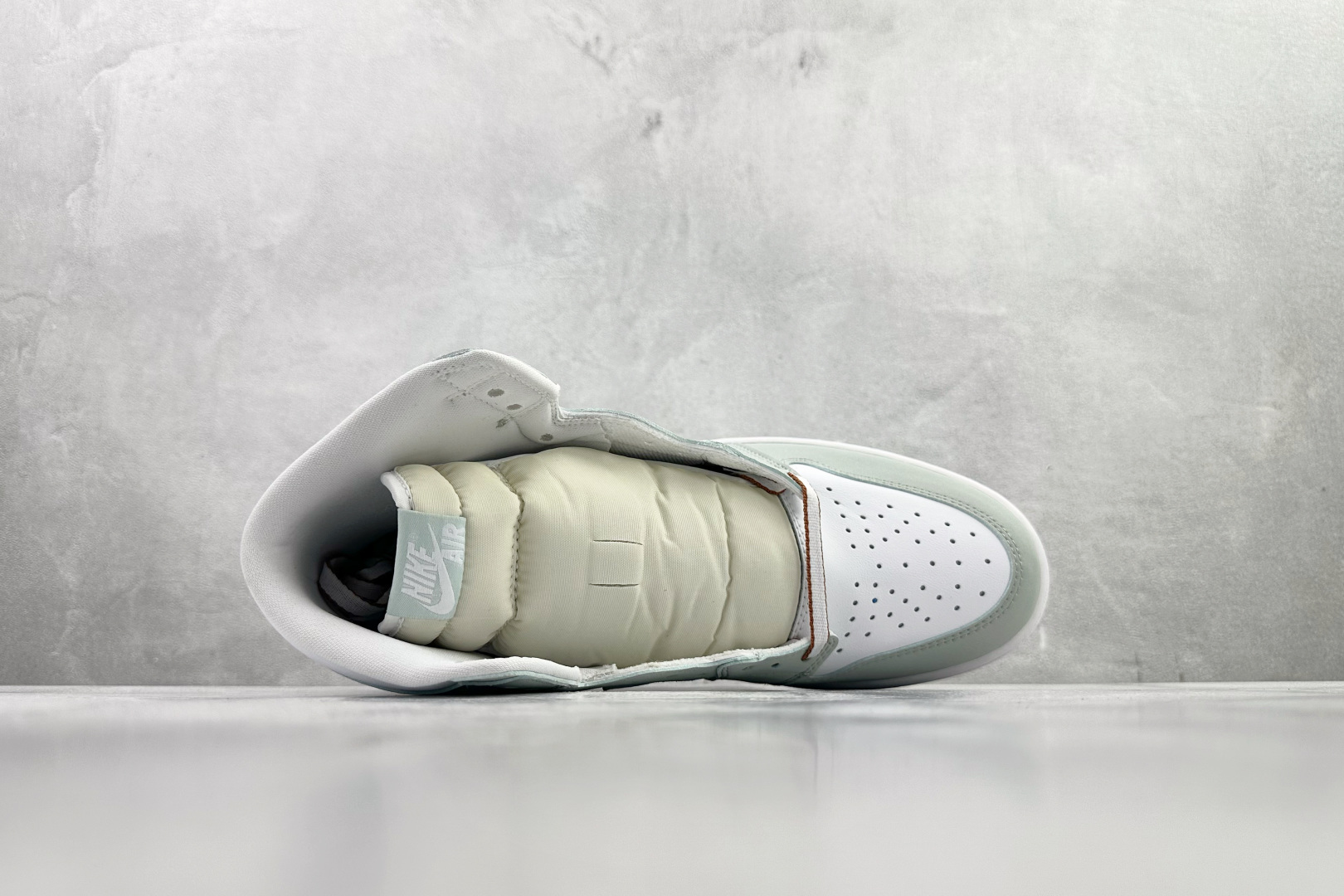 250 Jordan Air Jordan 1 high ”seafoam” 鼠尾草 白绿 CD0461-002-Chinese UA Cheap High Quatity Brand Clothes Bags handbags Sneakers wholesale wholesaler seller from China Factory suppliers Fashion Clothing Shoes best Quality Beautiful Price 250 Jordan Air Jordan 1 high ”seafoam” 鼠尾草 白绿 CD0461-002