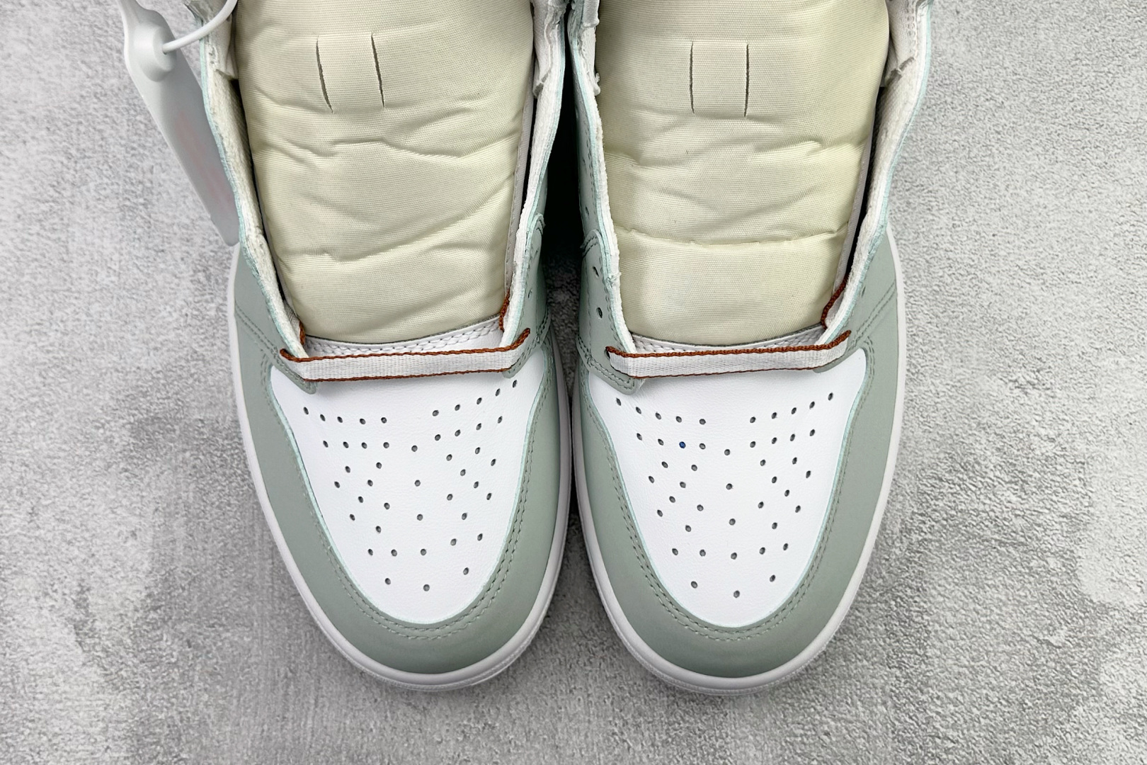 250 Jordan Air Jordan 1 high ”seafoam” 鼠尾草 白绿 CD0461-002-Chinese UA Cheap High Quatity Brand Clothes Bags handbags Sneakers wholesale wholesaler seller from China Factory suppliers Fashion Clothing Shoes best Quality Beautiful Price 250 Jordan Air Jordan 1 high ”seafoam” 鼠尾草 白绿 CD0461-002