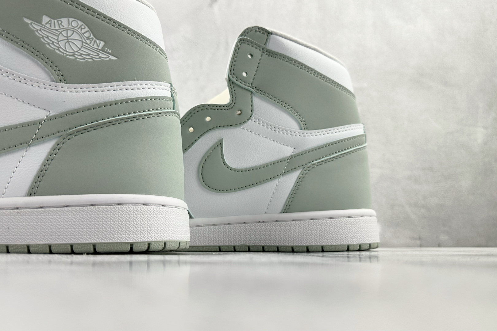 250 Jordan Air Jordan 1 high ”seafoam” 鼠尾草 白绿 CD0461-002-Chinese UA Cheap High Quatity Brand Clothes Bags handbags Sneakers wholesale wholesaler seller from China Factory suppliers Fashion Clothing Shoes best Quality Beautiful Price 250 Jordan Air Jordan 1 high ”seafoam” 鼠尾草 白绿 CD0461-002