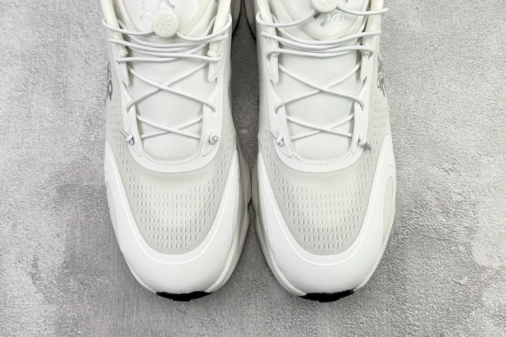 190 LOEWE罗意威 Cloudsolo x On昂跑 联名款 白色 3MF3066-Chinese UA Cheap High Quatity Brand Clothes Bags handbags Sneakers wholesale wholesaler seller from China Factory suppliers Fashion Clothing Shoes best Quality Beautiful Price 190 LOEWE罗意威 Cloudsolo x On昂跑 联名款 白色 3MF3066