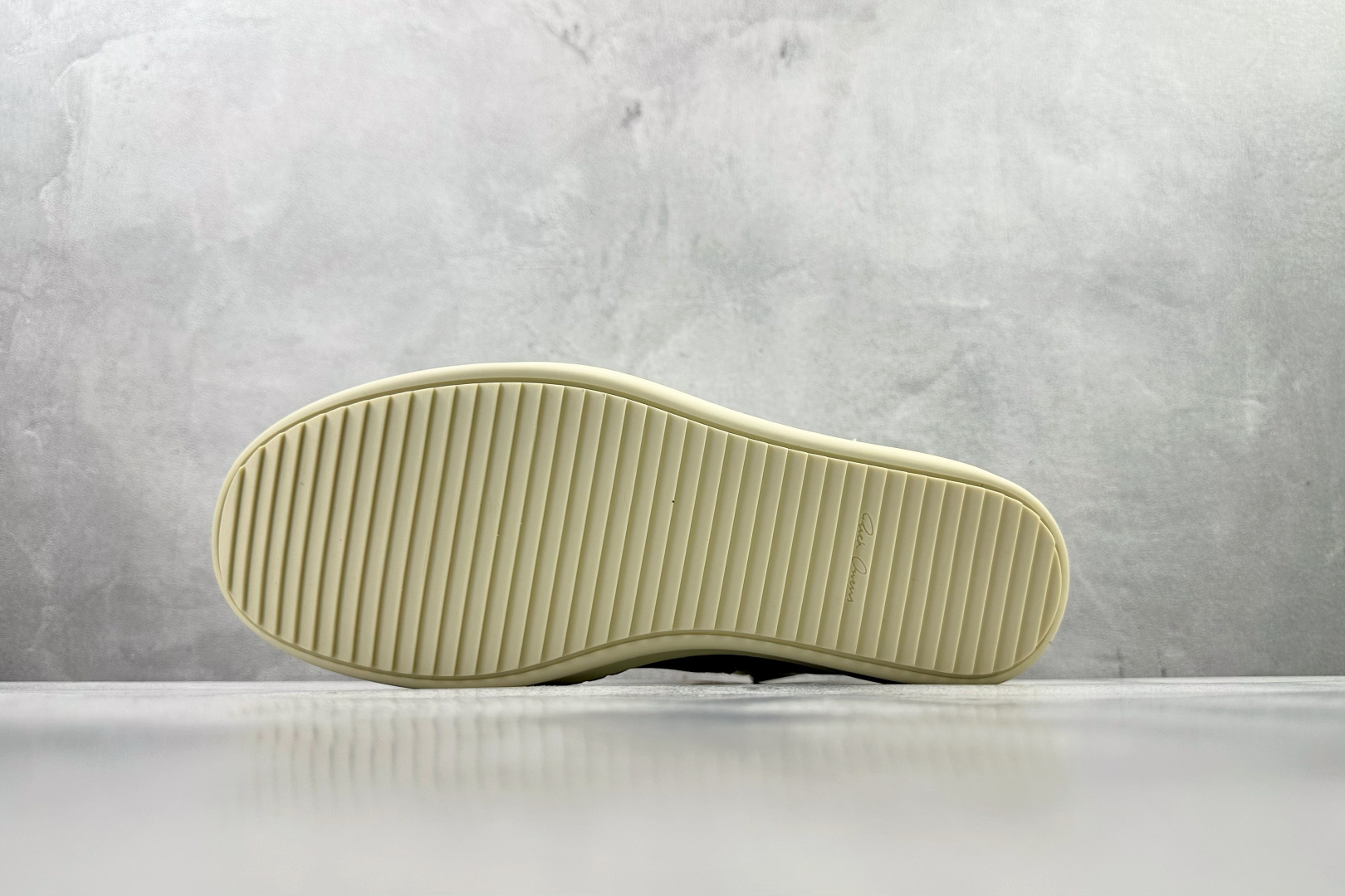 平台专供 RICK OWENS/RO Geobasket 欧文斯克罗心 米白色 RO8860C-Top High Quatity Cheap Sneakers Fashion Clothing Clothes Bags handbags Shoes of all Brand wholesale With The best Quality And Beautiful Price from China Factory Chinese suppliers wholesaler seller 平台专供 RICK OWENS/RO Geobasket 欧文斯克罗心 米白色 RO8860C