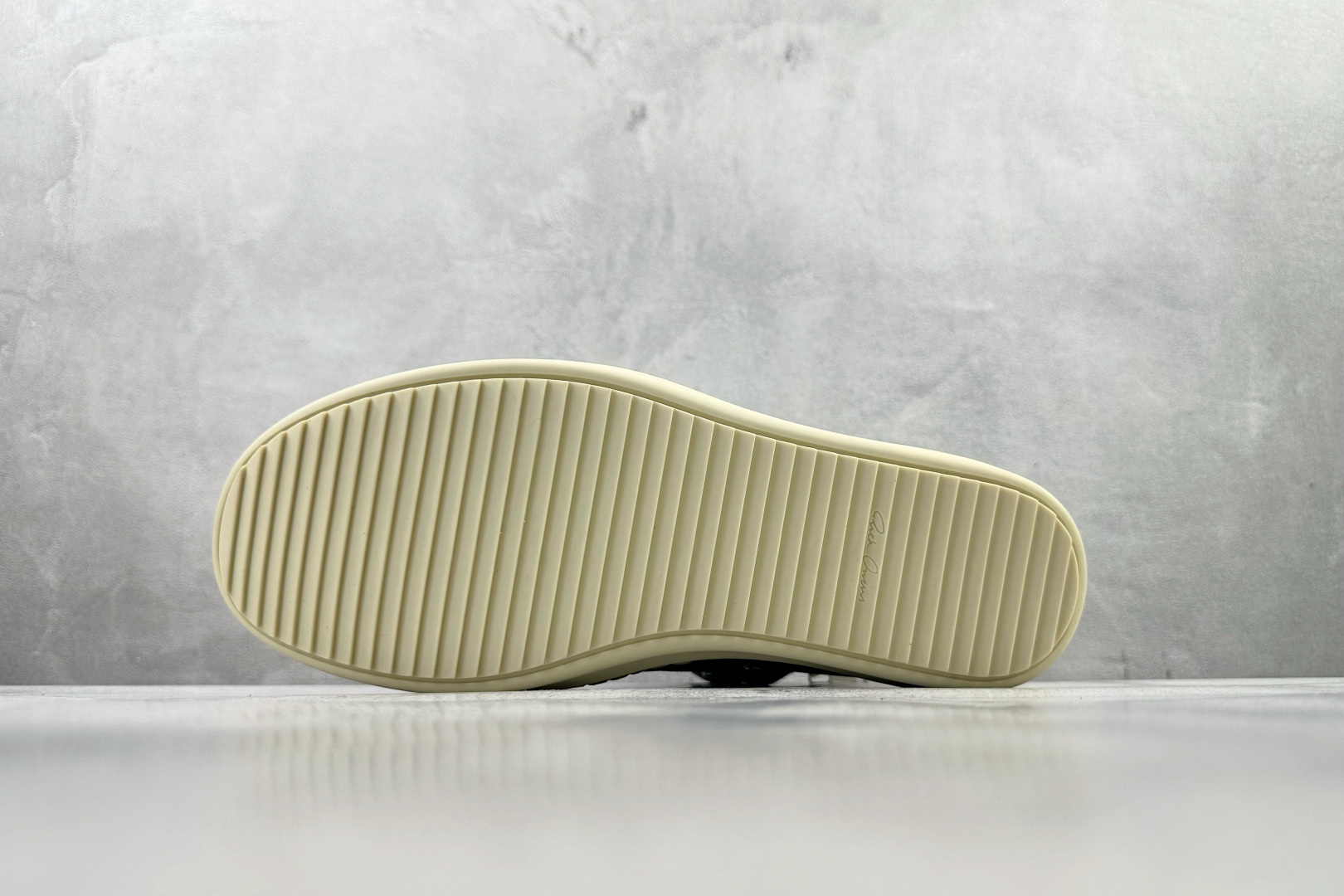 平台专供 RICK OWENS/RO Geobasket 欧文斯克罗心 黑白 RO8860C-Top High Quatity Cheap Sneakers Fashion Clothing Clothes Bags handbags Shoes of all Brand wholesale With The best Quality And Beautiful Price from China Factory Chinese suppliers wholesaler seller 平台专供 RICK OWENS/RO Geobasket 欧文斯克罗心 黑白 RO8860C