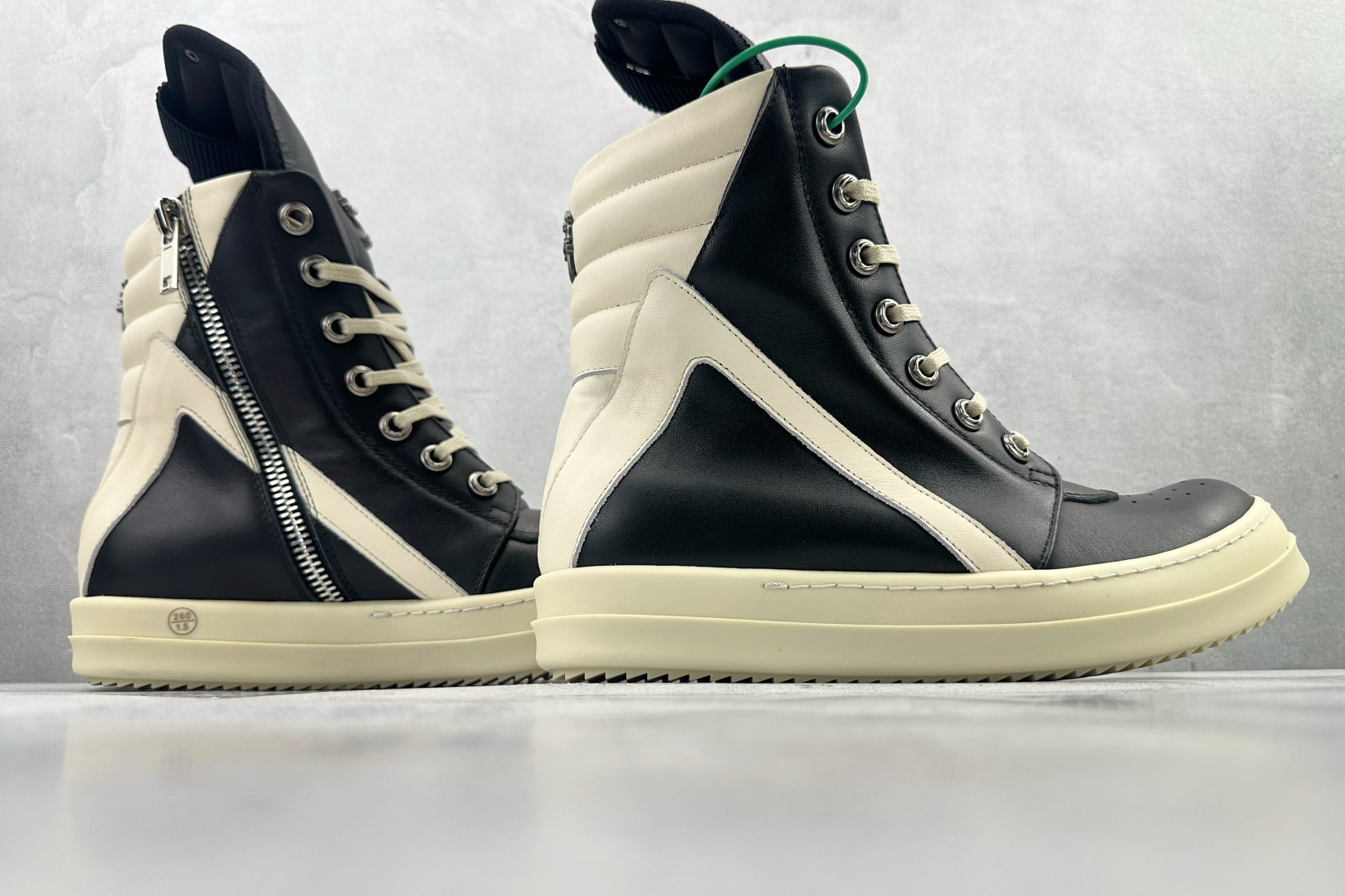 平台专供 RICK OWENS/RO Geobasket 欧文斯克罗心 黑白 RO8860C-Top High Quatity Cheap Sneakers Fashion Clothing Clothes Bags handbags Shoes of all Brand wholesale With The best Quality And Beautiful Price from China Factory Chinese suppliers wholesaler seller 平台专供 RICK OWENS/RO Geobasket 欧文斯克罗心 黑白 RO8860C