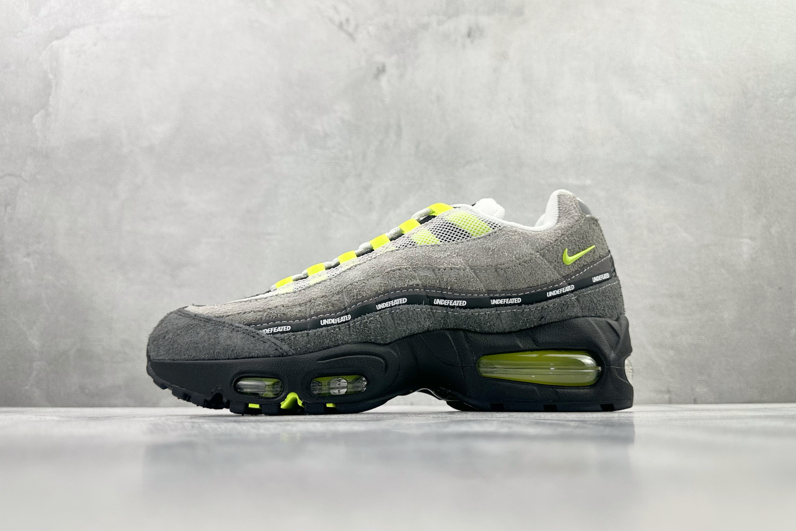 360 原厂特供 UNDEFEATED x Nike Air Max 95 SP 纽约限定 灰绿 IB4523-004