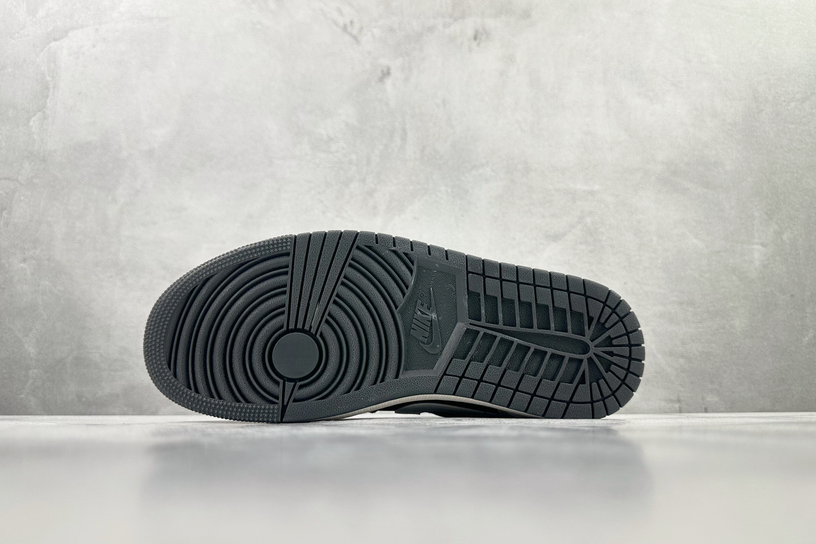 200 综合版 Jordan Air Jordan 1 粉黑 IB7109-004-Chinese UA Cheap High Quatity Brand Clothes Bags handbags Sneakers wholesale wholesaler seller from China Factory suppliers Fashion Clothing Shoes best Quality Beautiful Price 200 综合版 Jordan Air Jordan 1 粉黑 IB7109-004