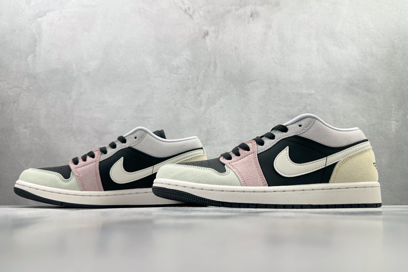 200 综合版 Jordan Air Jordan 1 粉黑 IB7109-004-Chinese UA Cheap High Quatity Brand Clothes Bags handbags Sneakers wholesale wholesaler seller from China Factory suppliers Fashion Clothing Shoes best Quality Beautiful Price 200 综合版 Jordan Air Jordan 1 粉黑 IB7109-004
