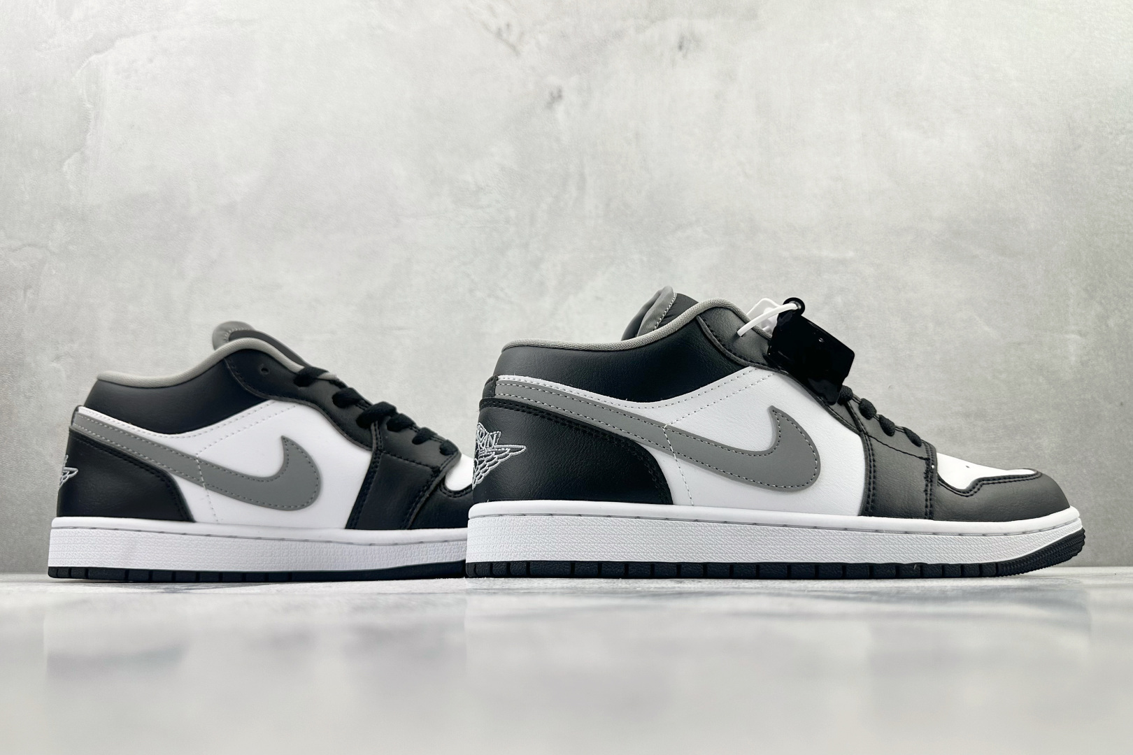 Jordan Air Jordan 1 黑白灰影子 553558-040-Top High Quatity Cheap Sneakers Fashion Clothing Clothes Bags handbags Shoes of all Brand wholesale With The best Quality And Beautiful Price from China Factory Chinese suppliers wholesaler seller Jordan Air Jordan 1 黑白灰影子 553558-040