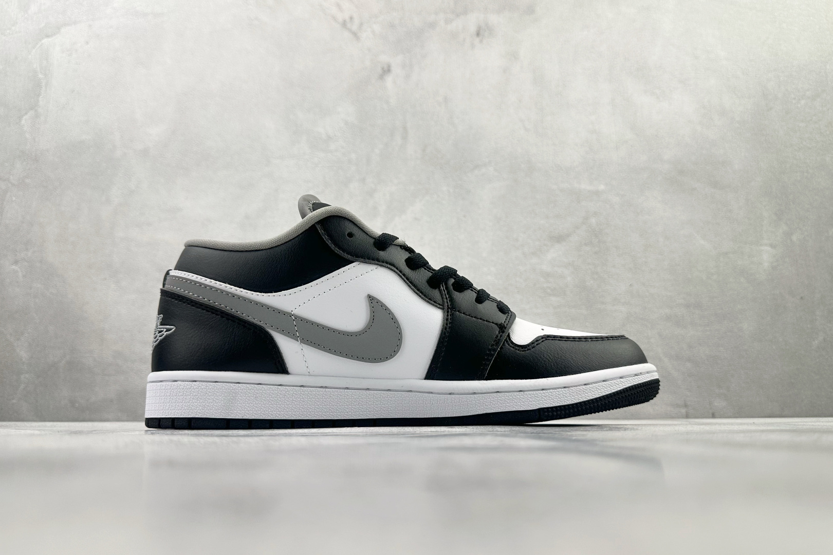 Jordan Air Jordan 1 黑白灰影子 553558-040-Top High Quatity Cheap Sneakers Fashion Clothing Clothes Bags handbags Shoes of all Brand wholesale With The best Quality And Beautiful Price from China Factory Chinese suppliers wholesaler seller Jordan Air Jordan 1 黑白灰影子 553558-040
