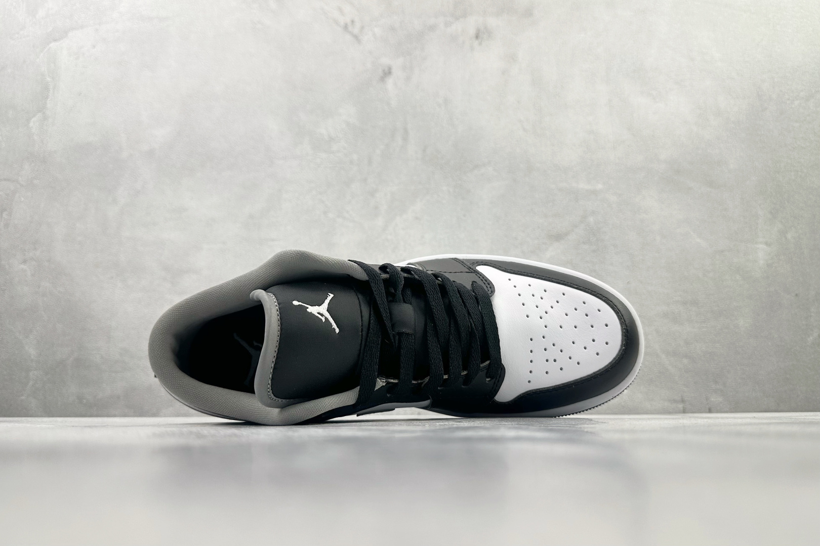 Jordan Air Jordan 1 黑白灰影子 553558-040-Top High Quatity Cheap Sneakers Fashion Clothing Clothes Bags handbags Shoes of all Brand wholesale With The best Quality And Beautiful Price from China Factory Chinese suppliers wholesaler seller Jordan Air Jordan 1 黑白灰影子 553558-040